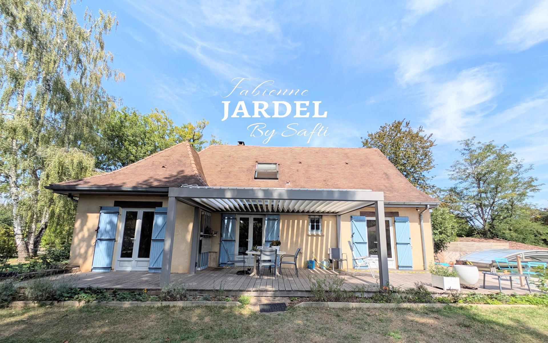 Maison 6 pièces 129 m² · à Sarlat-la-Canéda · 129 m² · 335 000 €