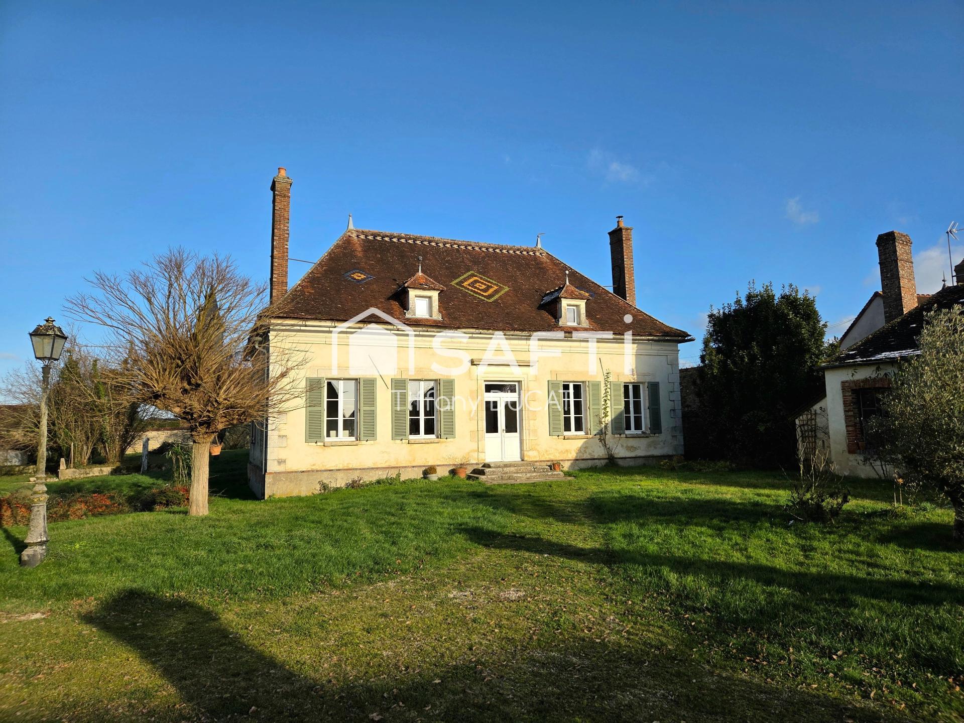 Magnifique demeure Bourguignonne comprenant 5 chambres et 2 maisons.