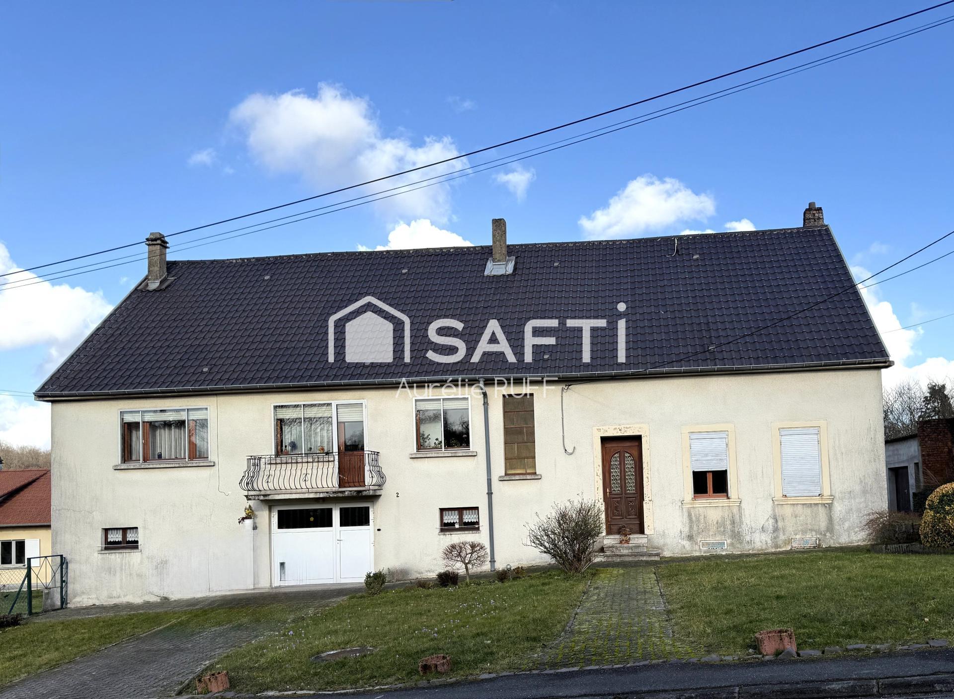 Maison 6 pièces 250 m² · à Ernestviller · 250 m² · 109 000 €