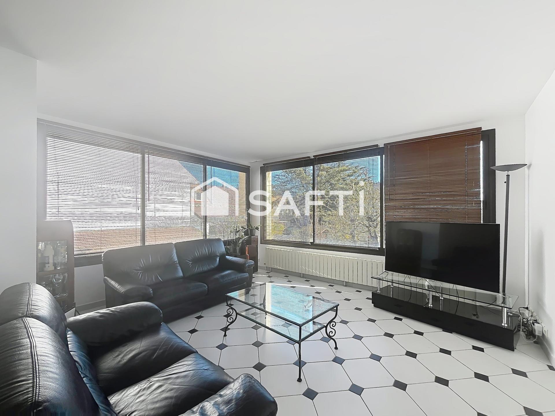 Photo SAFTI — Maison 8 pièces, 204 m² à Montesson 3