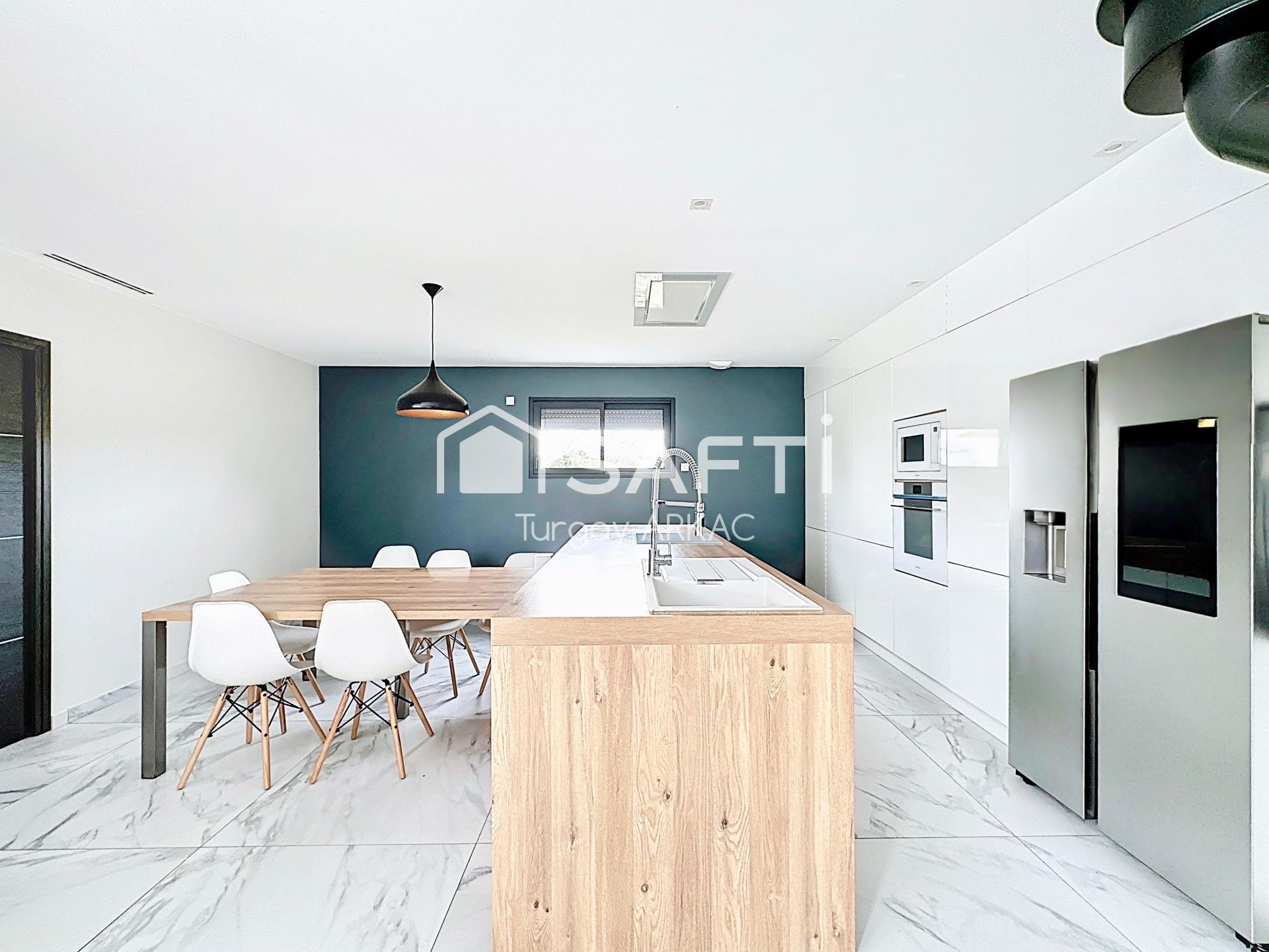 Photo SAFTI — Maison 6 pièces, 194 m² à Bourgoin Jallieu 5