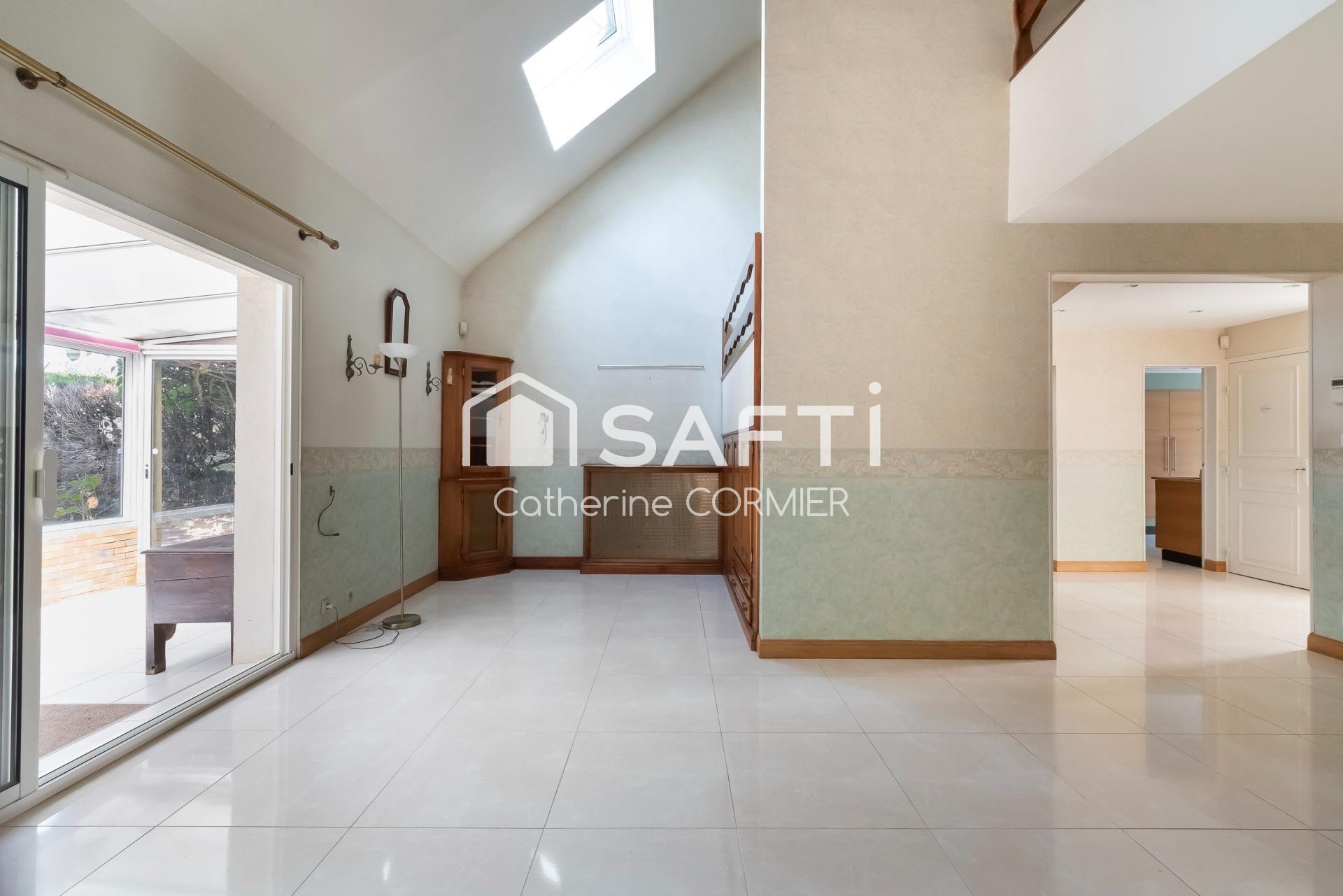 Photo SAFTI — Maison 6 pièces, 124 m² à Avrille 2
