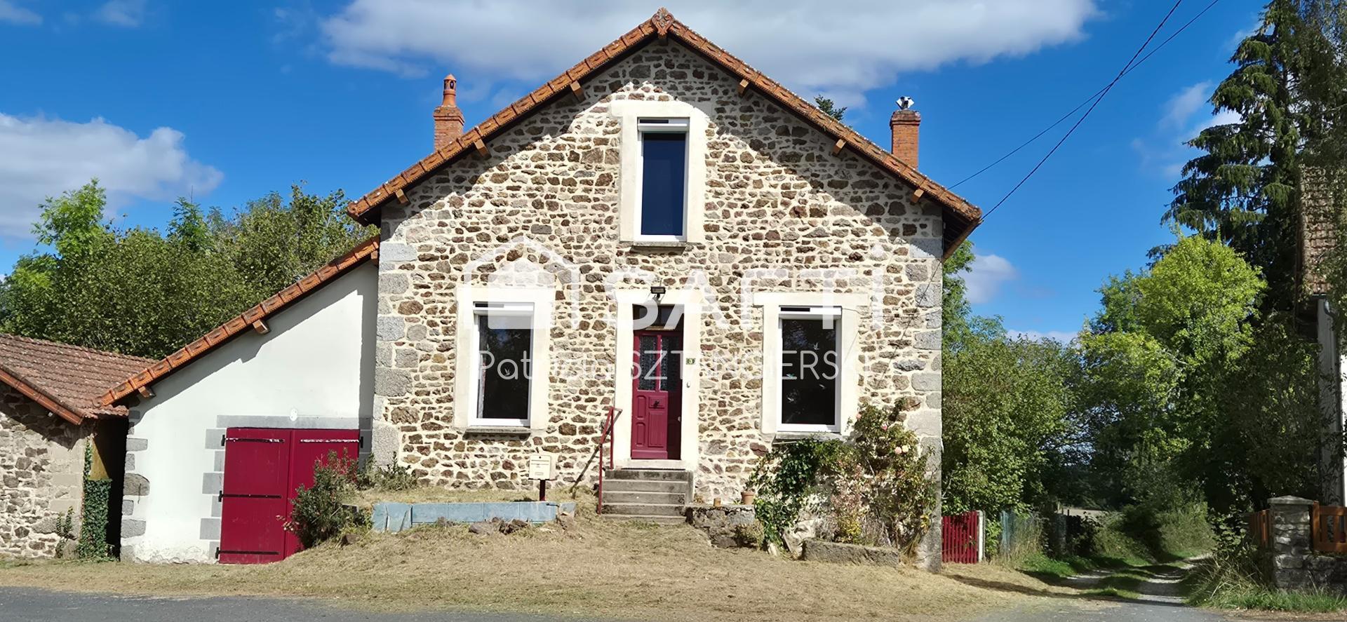 Maison 3 pièces 105 m² · à Giat · 105 m² · 119 000 €