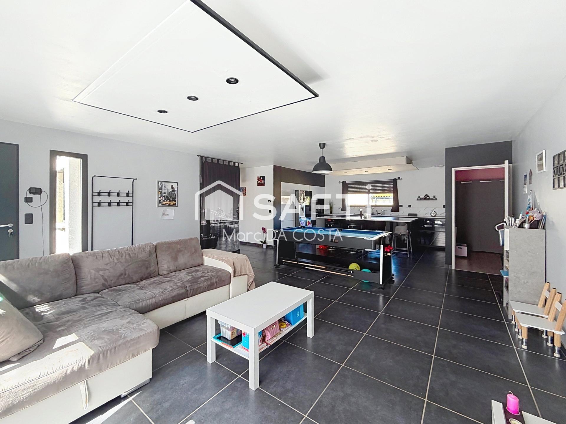 Photo SAFTI — Maison 6 pièces, 140 m² à Savigneux 2