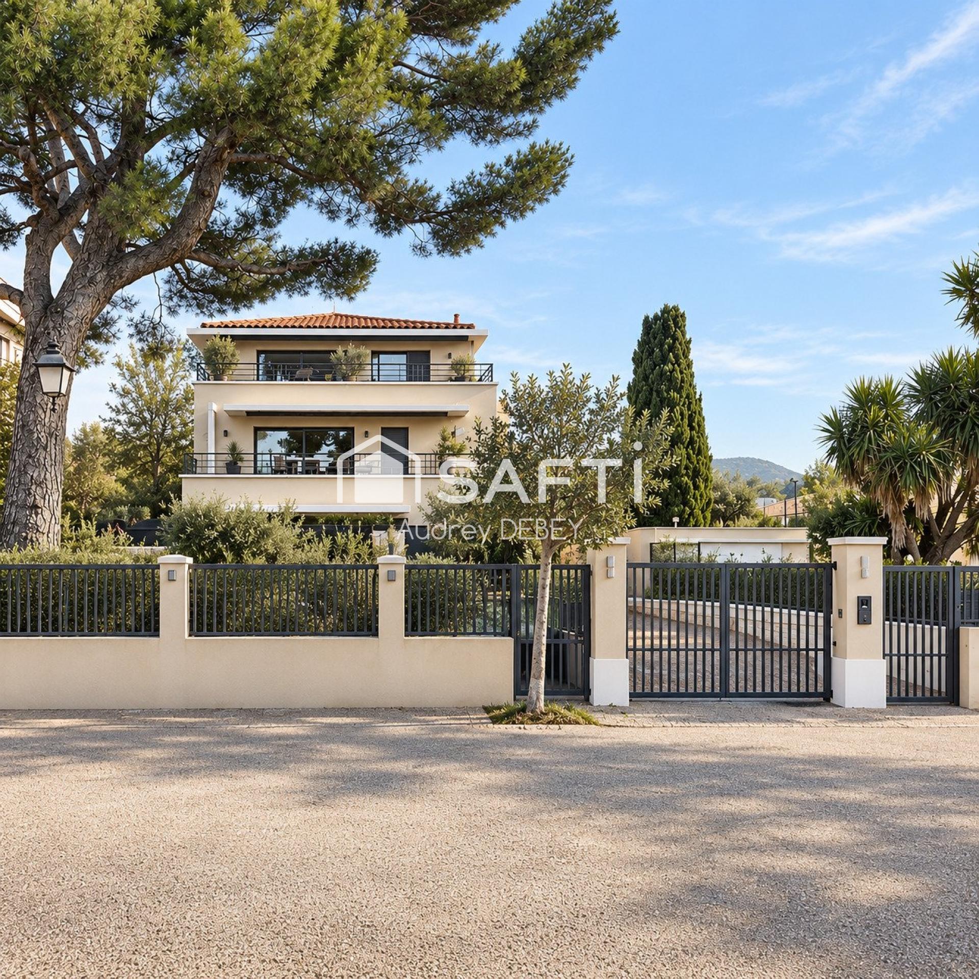 Photo SAFTI — Appartement 4 pièces, 118 m² à Sanary Sur Mer