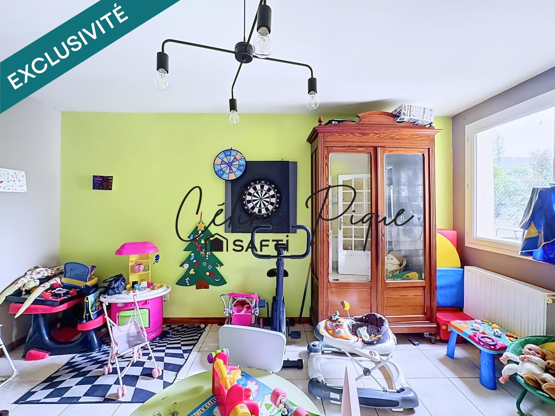Maison 6 pièces, 4 chambres avec grand jardin et garage