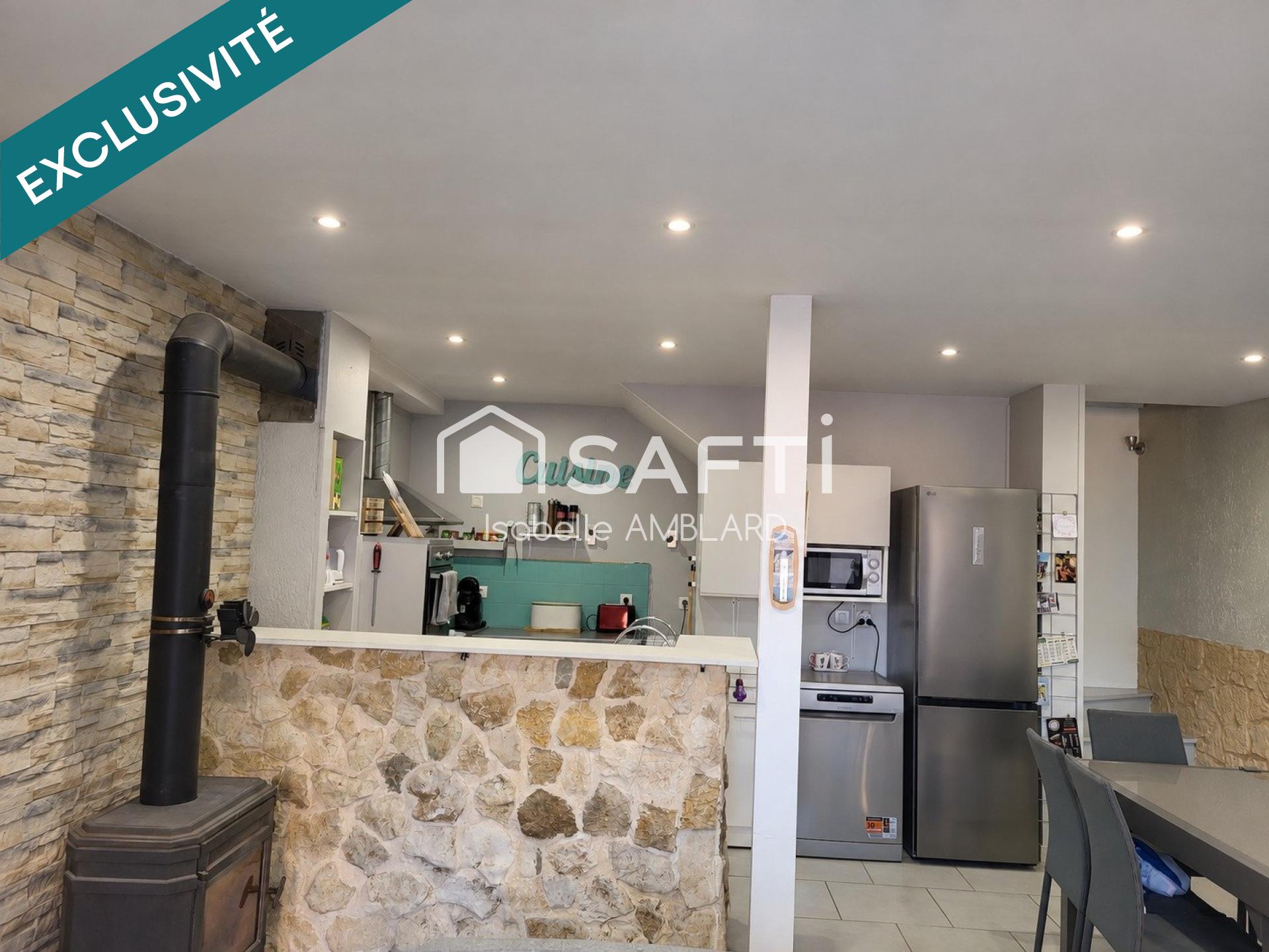Ambronay : maison rénovée, calme et dépendances