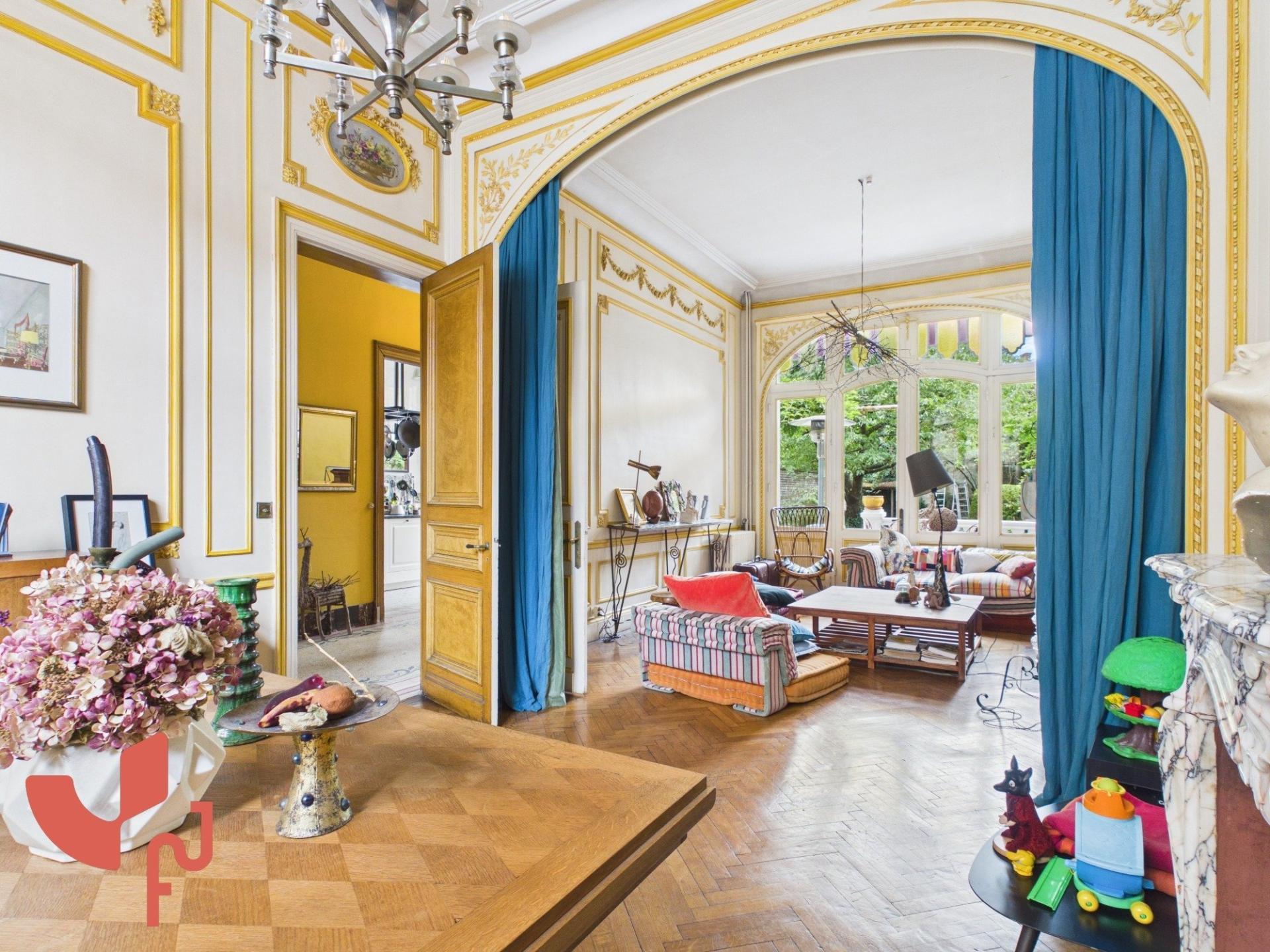 Maison 8 pièces 210 m² · à Tourcoing · 210 m² · 499 000 €