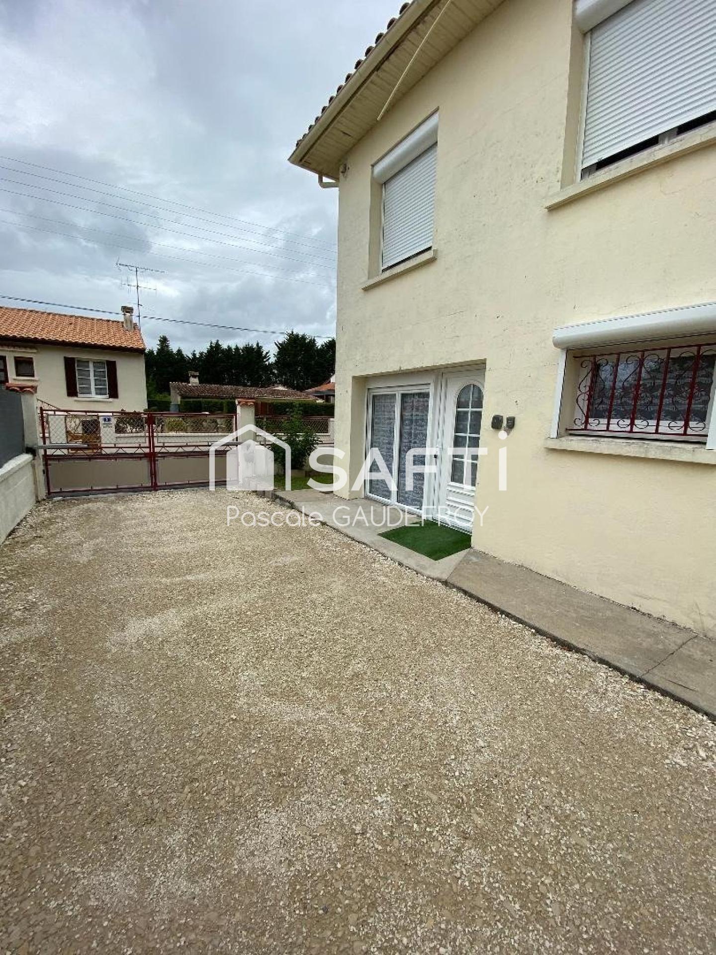 Immeuble 2 pièces 120 m² · à Jonzac · 120 m² · 285 000 €