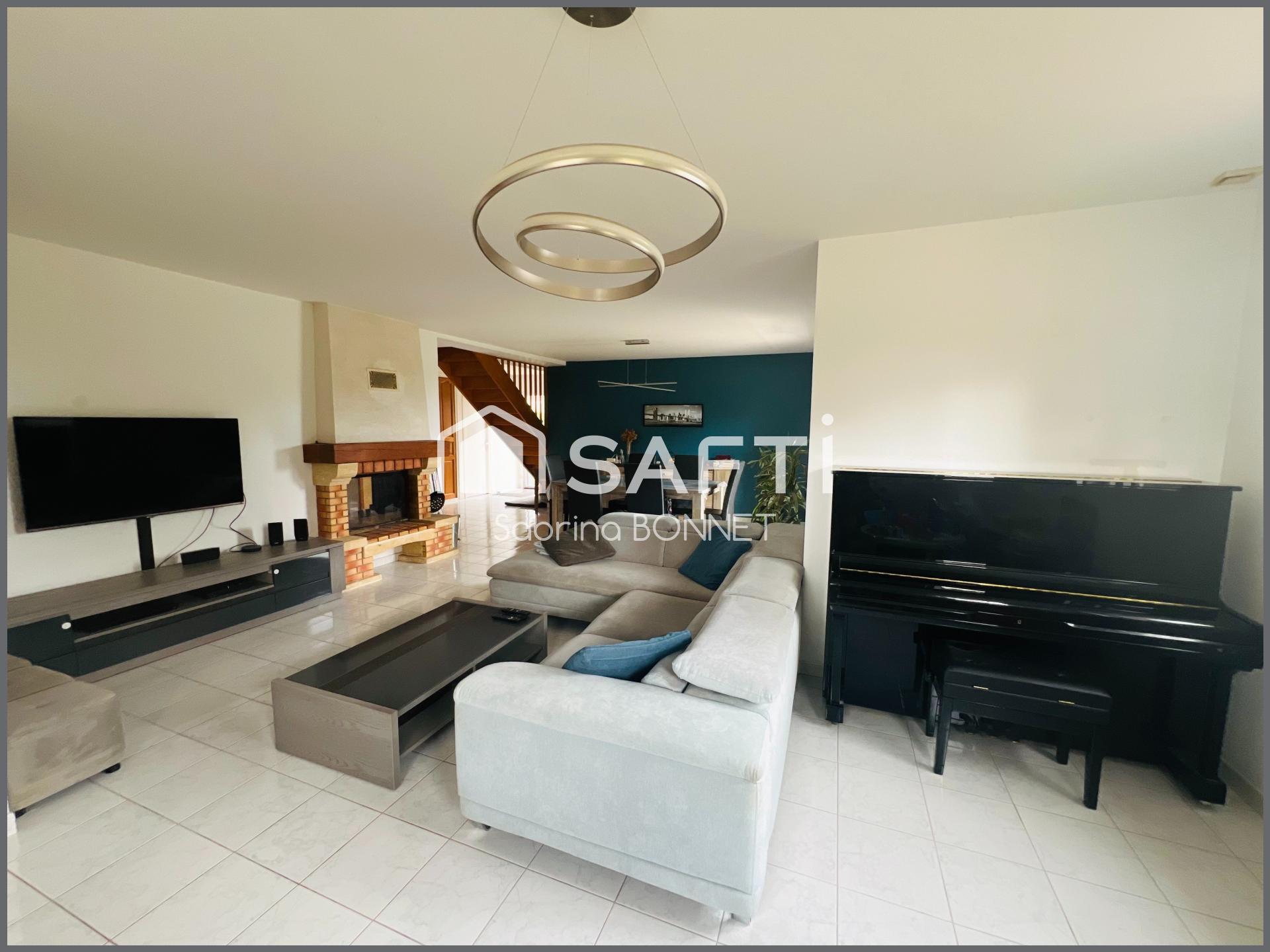 Photo SAFTI — Maison 7 pièces, 154 m² à Bellevigny 3