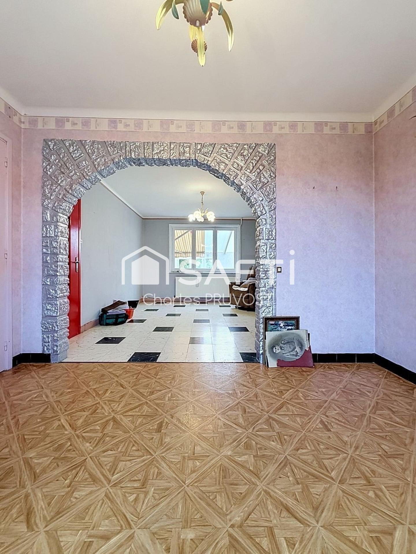 Photo SAFTI — Maison 9 pièces, 115 m² à Aire Sur La Lys 2