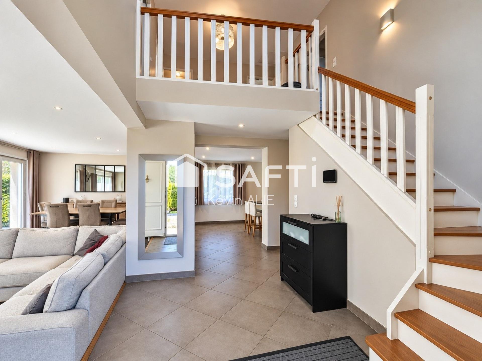 Photo SAFTI — Maison 7 pièces, 140 m² à Nanteuil Les Meaux 3