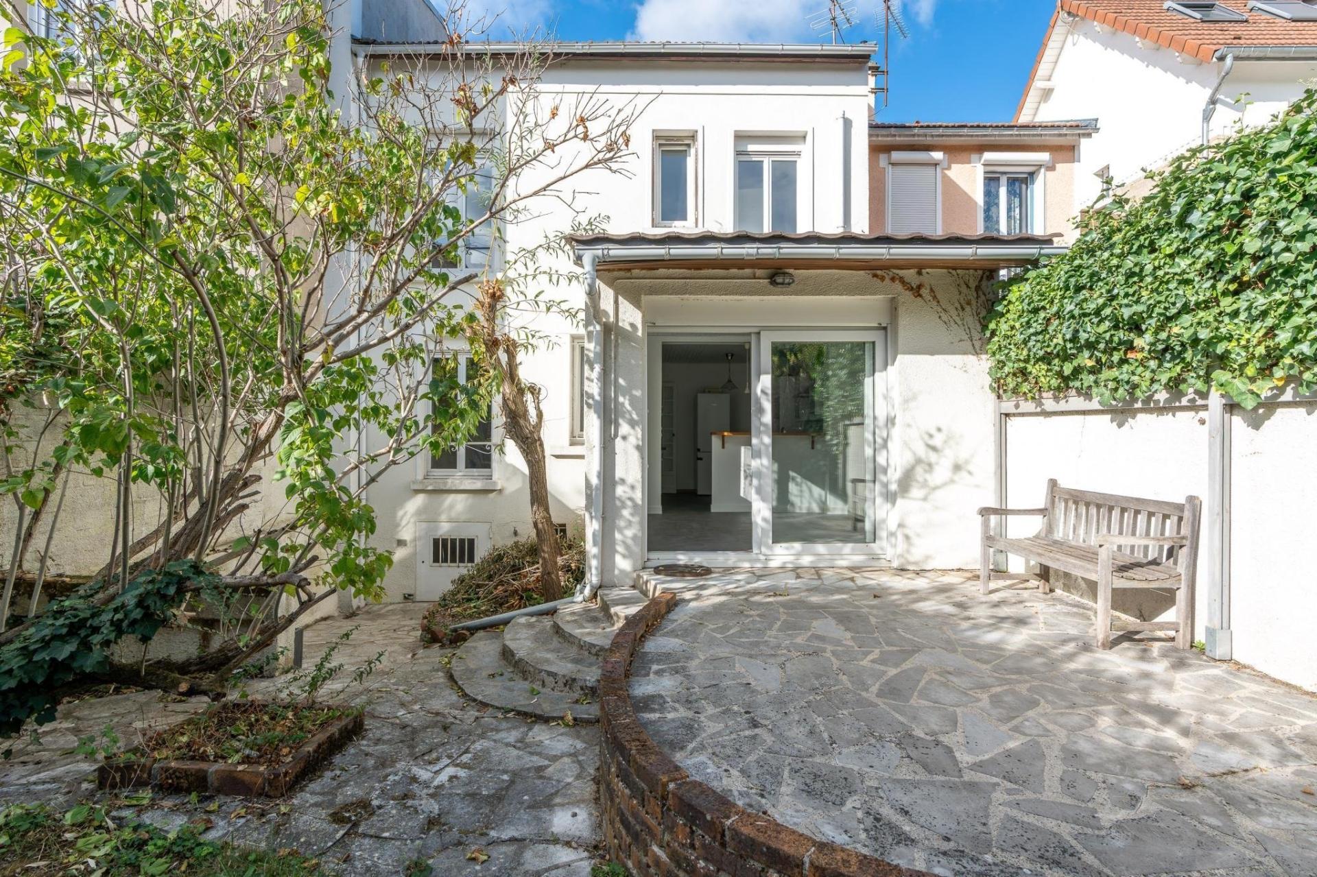 Photo SAFTI — Maison 7 pièces, 160 m² à Fontenay Sous Bois