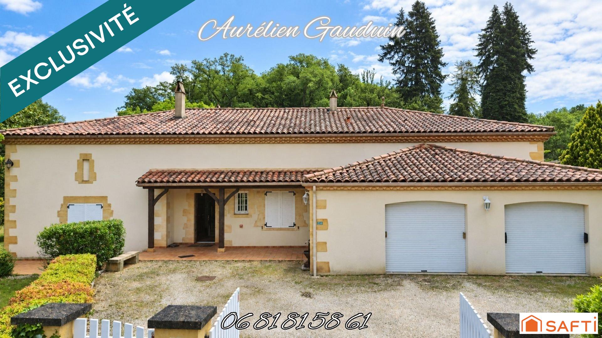 VASTE MAISON FAMILIALE DE PLAIN-PIED AVEC PISCINE ET DOUBLE GARAGE