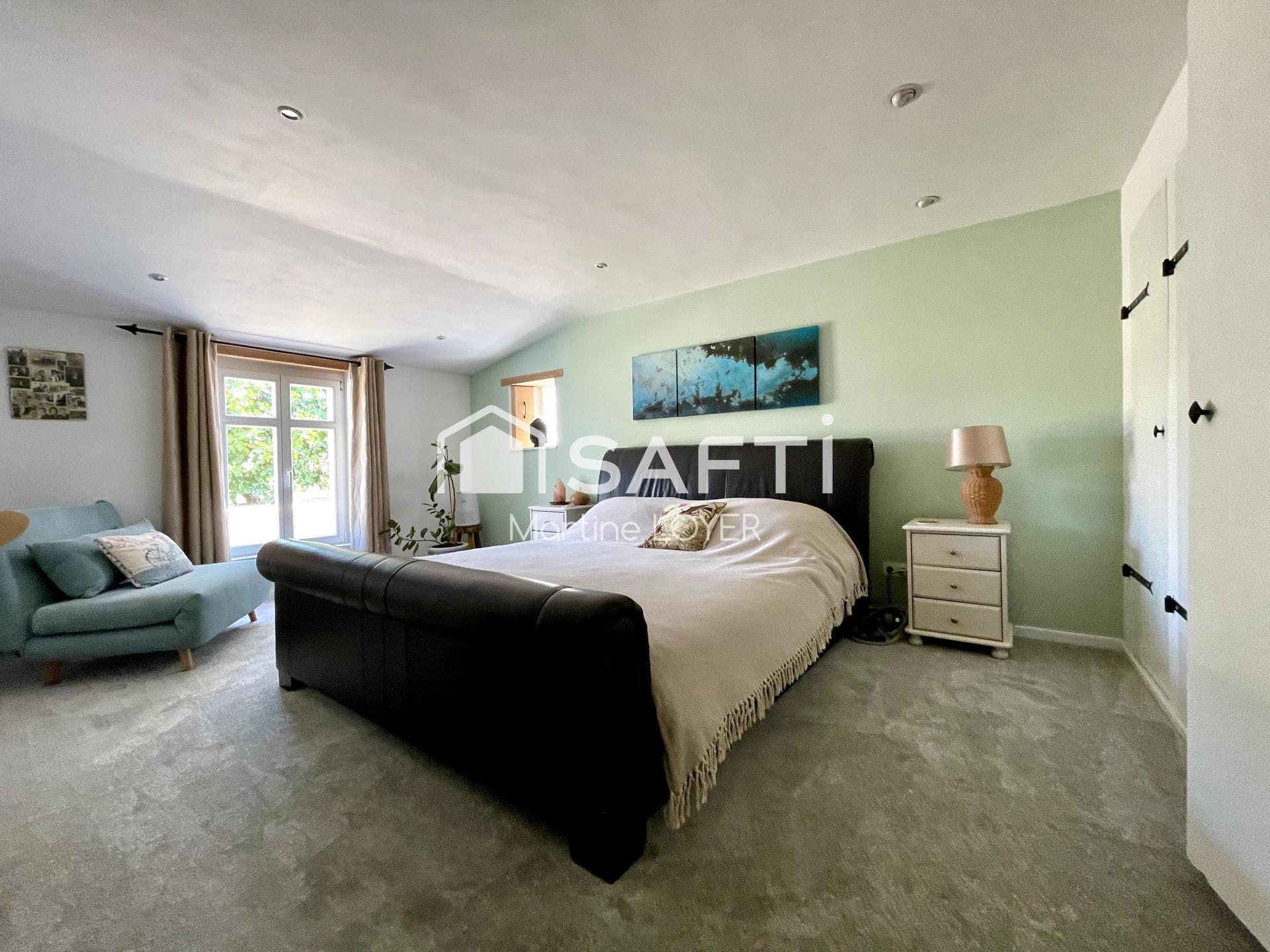 Photo SAFTI — Maison 8 pièces, 197 m² à Longeville Sur Mer 5