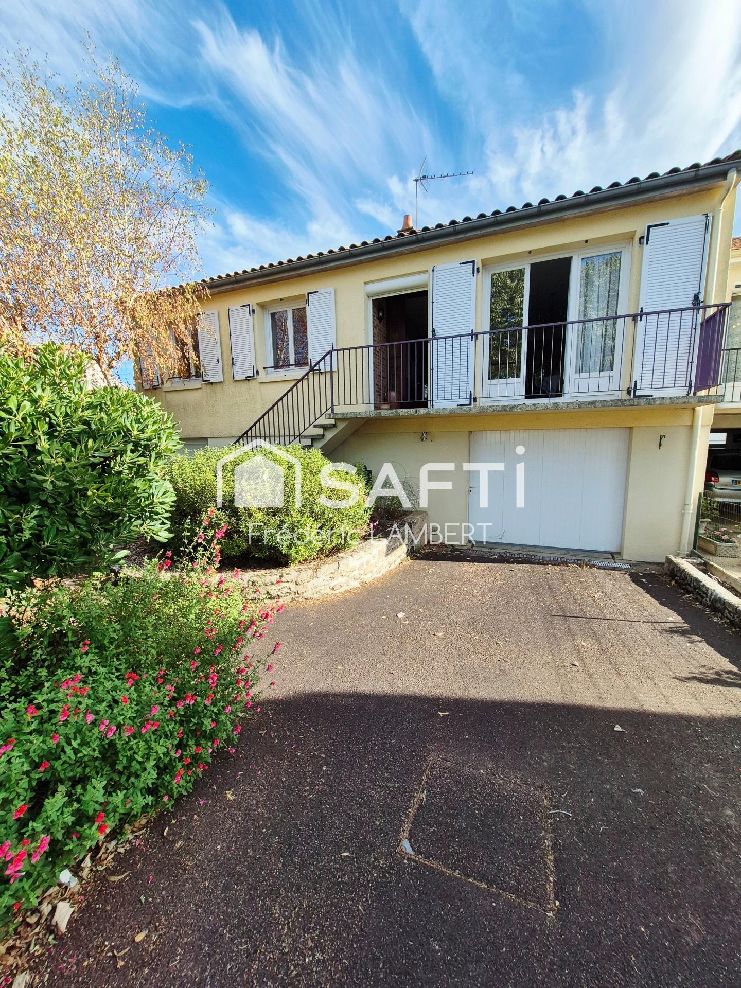 Photo SAFTI — Maison 5 pièces, 90 m² à Niort 2