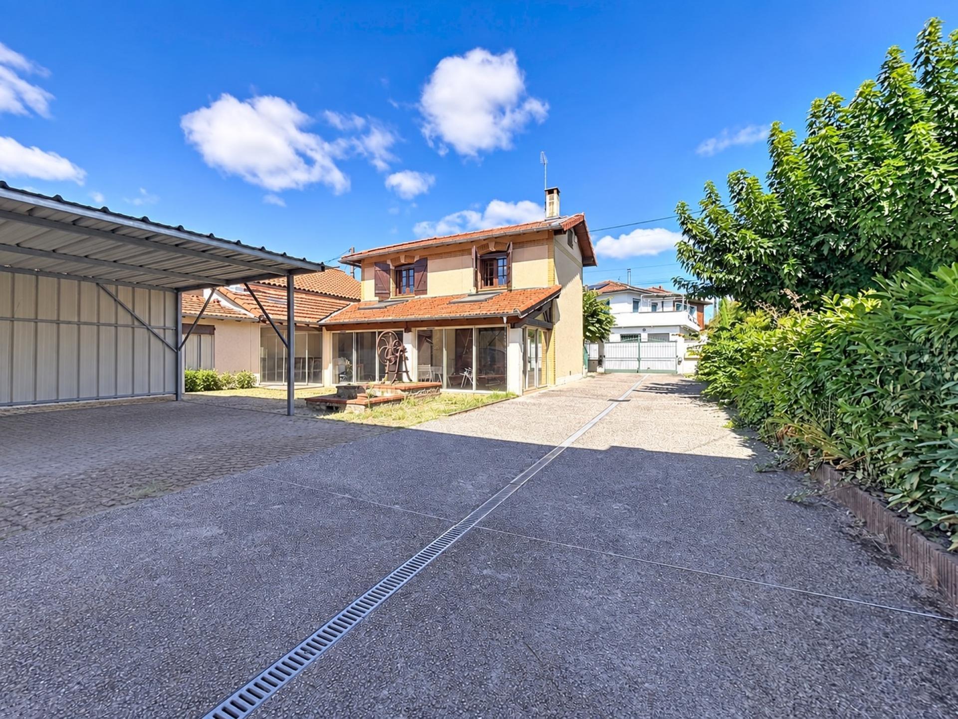 Photo SAFTI — Maison 7 pièces, 177 m² à Toulouse