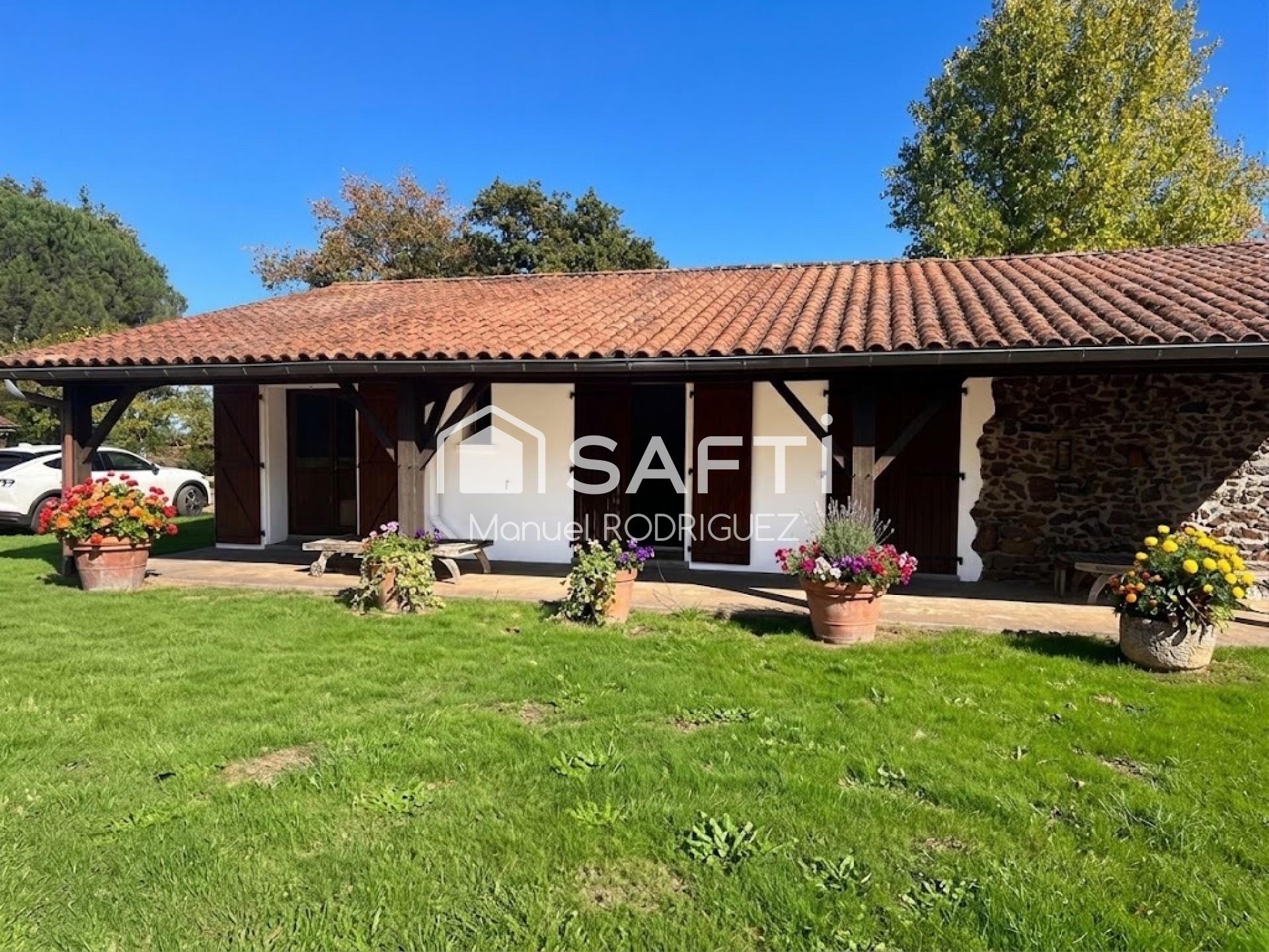 Maison 10 pièces 160 m² · à Sore · 160 m² · 246 000 €