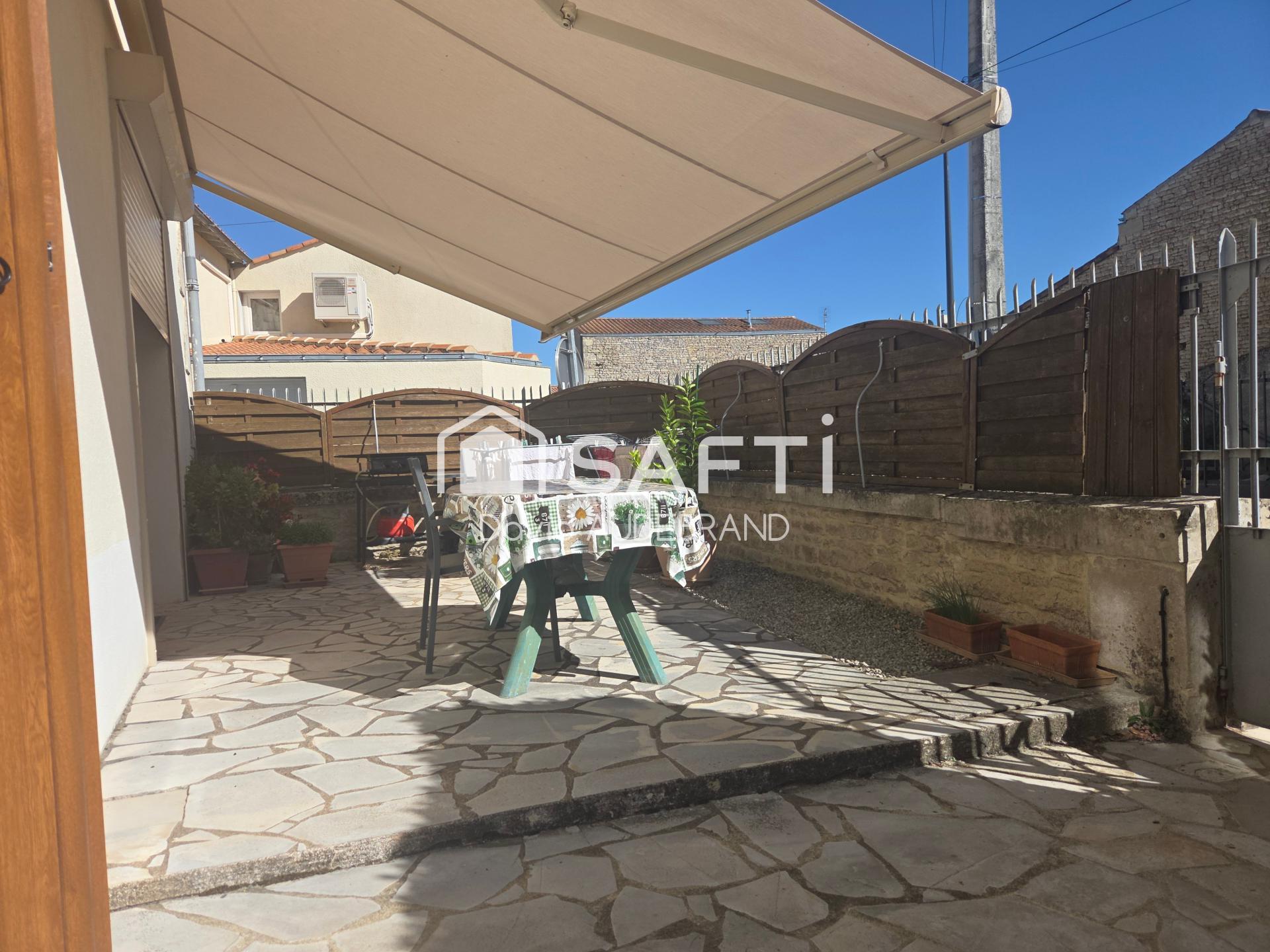 Photo SAFTI — Maison 5 pièces, 110 m² à Saint Maxire 2