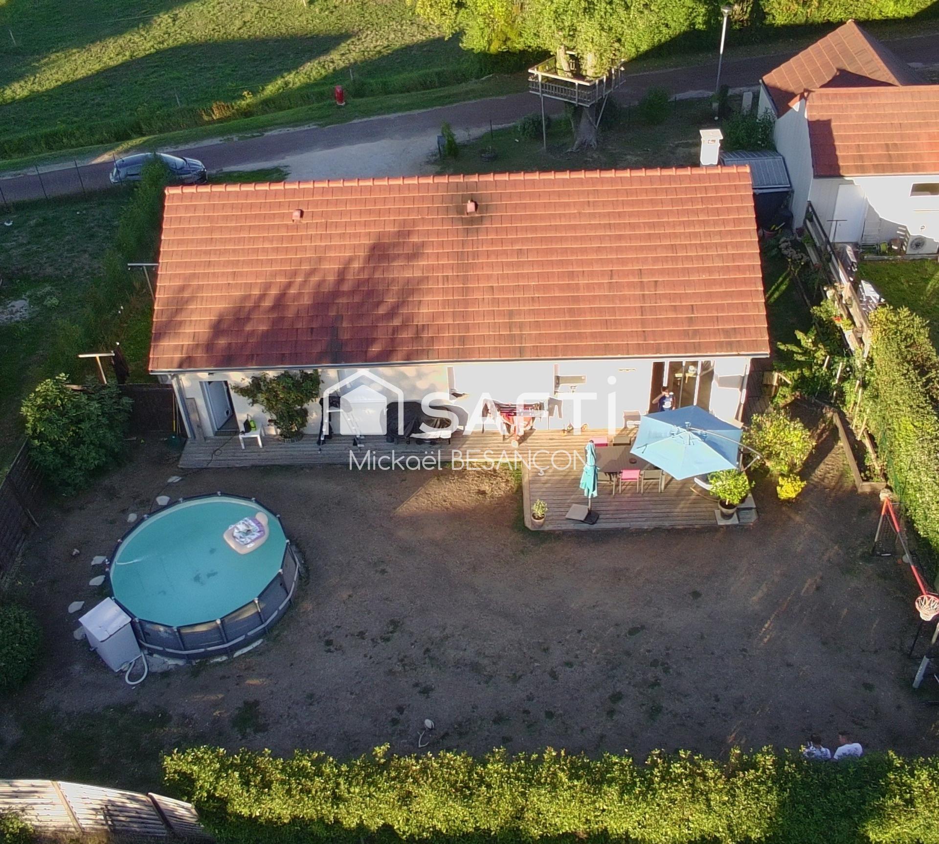 Maison 4 pièces 90 m² · à Mont-sous-Vaudrey · 90 m² · 251 000 €