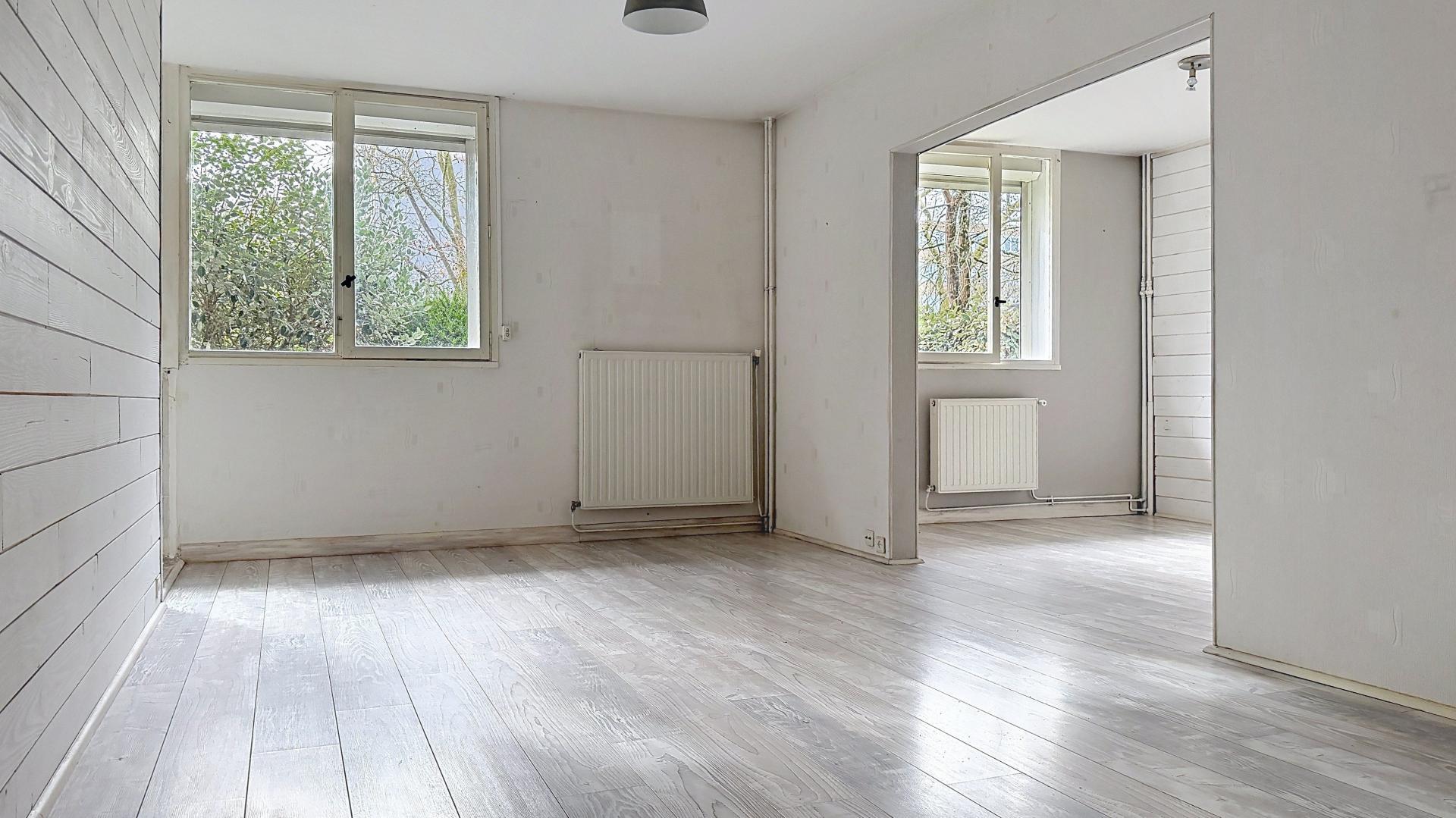 Appartement T4 traversant 80 m2 3 chambres