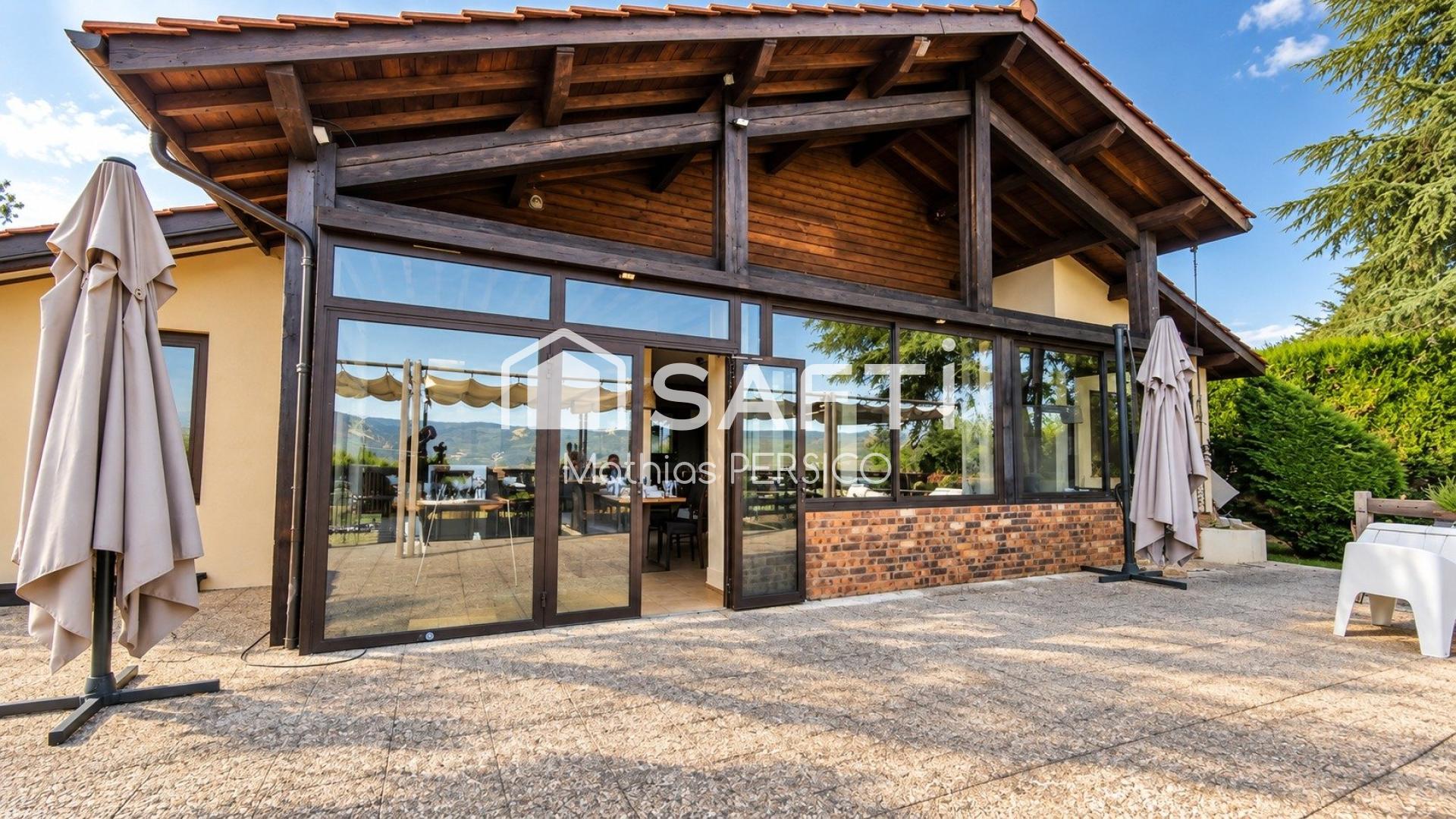 6 pièces 228 m² · à Nurieux-Volognat · 228 m² · 170 000 €