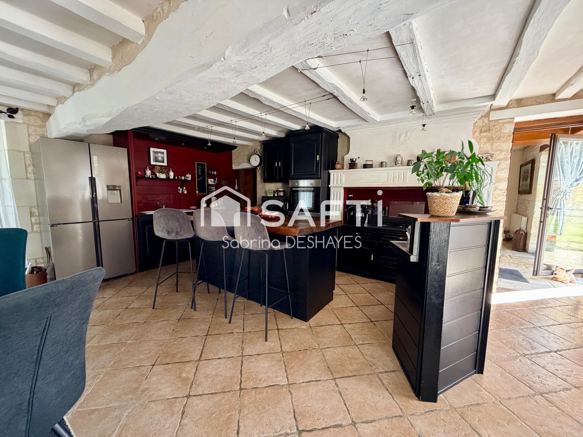 Photo SAFTI — Maison 7 pièces, 125 m² à La Roche Rigault 4
