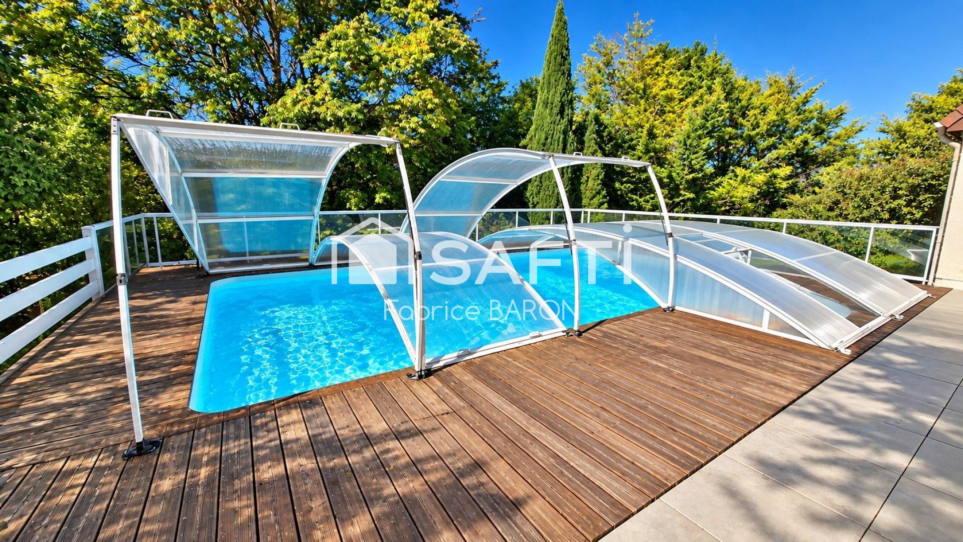 Photo SAFTI — Maison 7 pièces, 219 m² à Saint Georges Les Baillargeaux 5