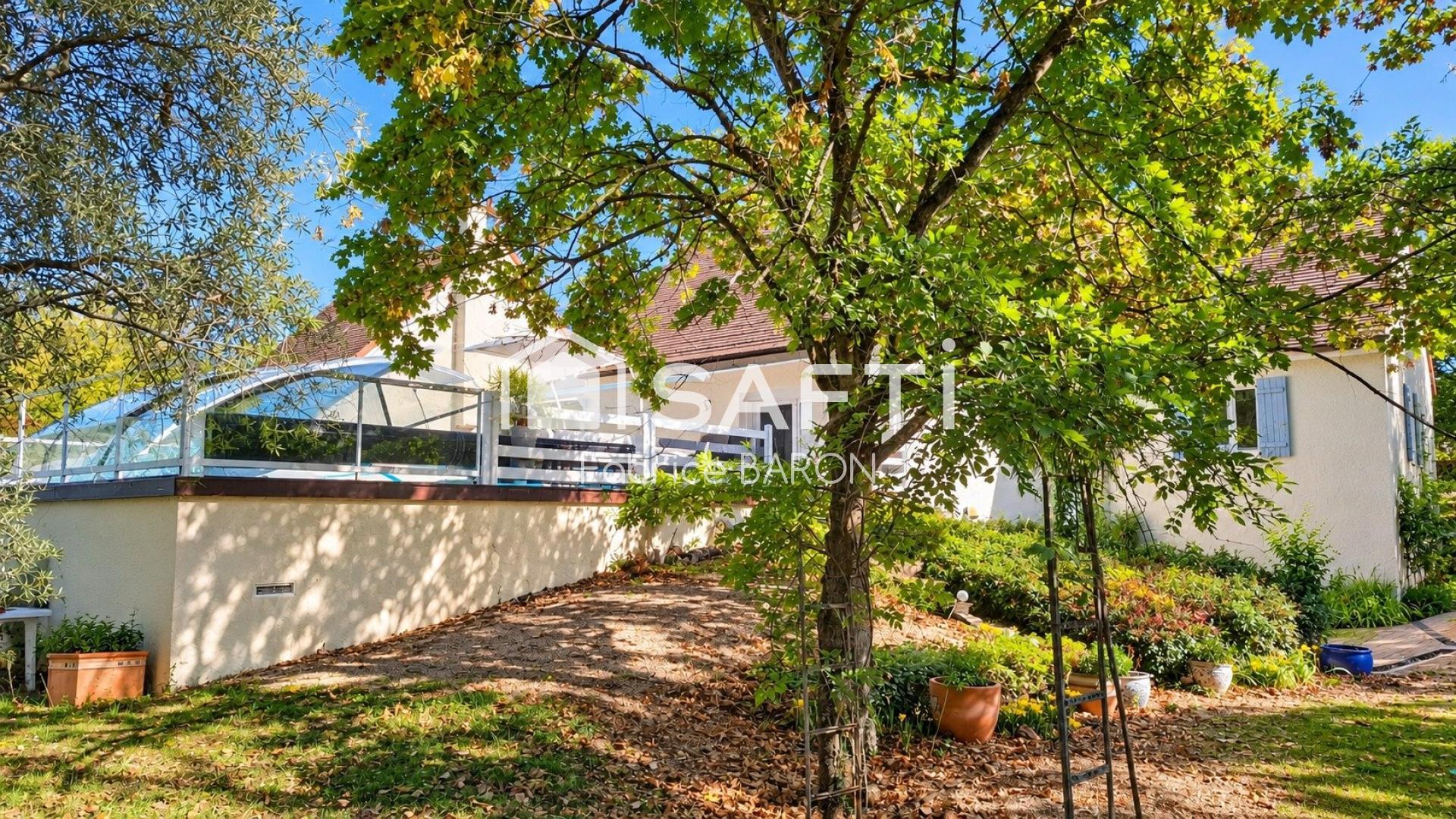 Photo SAFTI — Maison 7 pièces, 219 m² à Saint Georges Les Baillargeaux 4