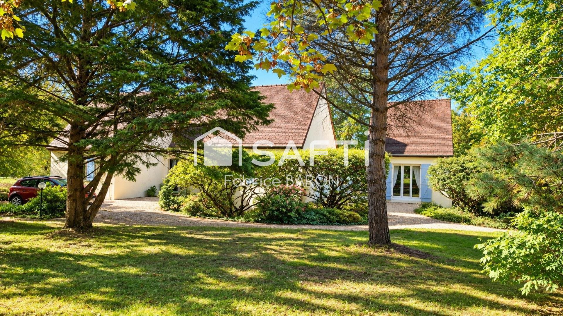 Photo SAFTI — Maison 7 pièces, 219 m² à Saint Georges Les Baillargeaux 3