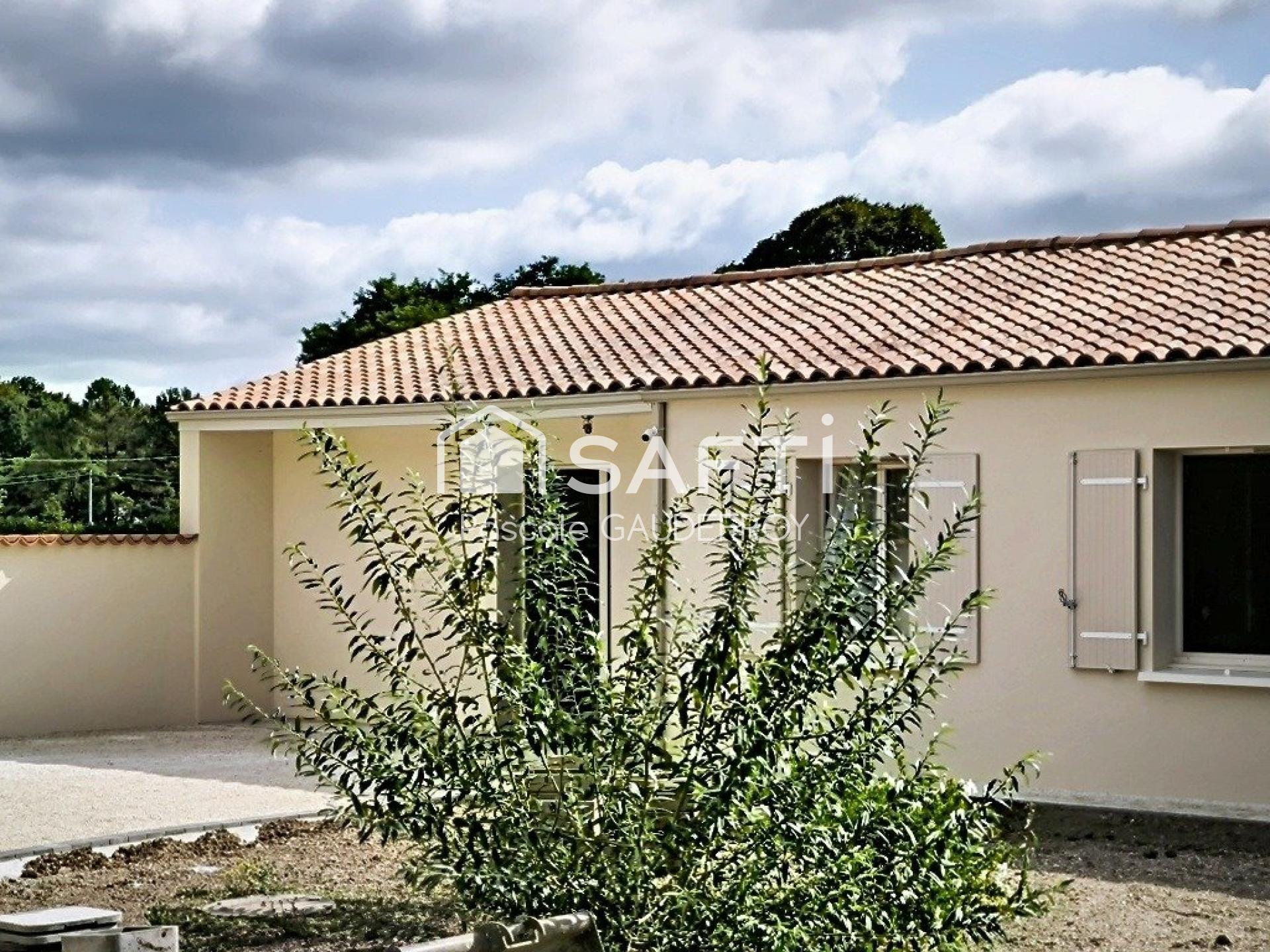 Maison 7 pièces 202 m² · à Rioux · 202 m² · 395 000 €