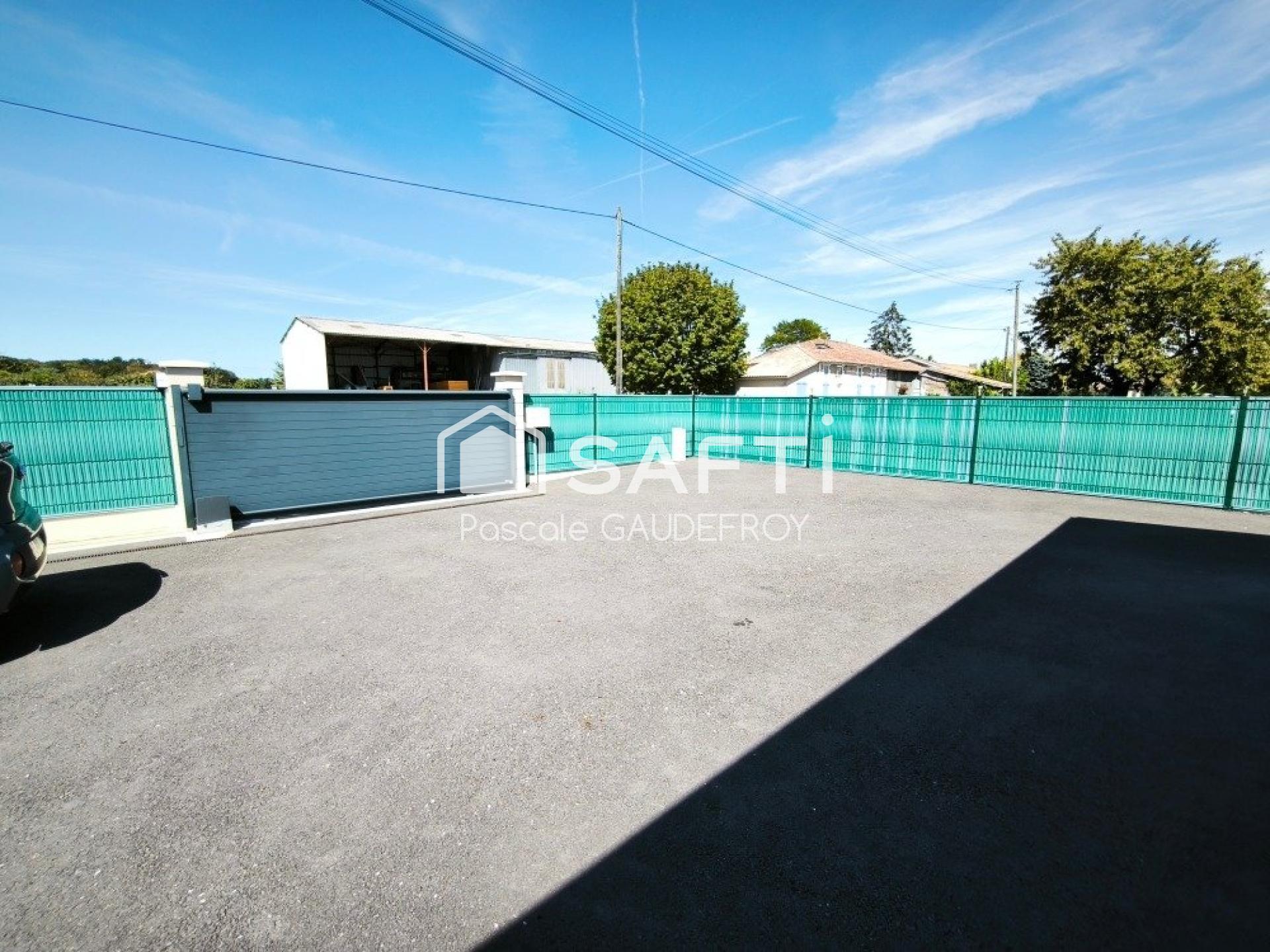 Photo SAFTI — Maison 3 pièces, 71 m² à Tugeras Saint Maurice 2
