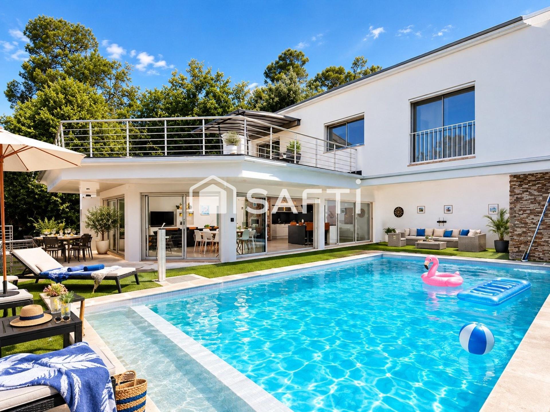 Photo SAFTI — Maison 5 pièces, 182 m² à Flassans Sur Issole