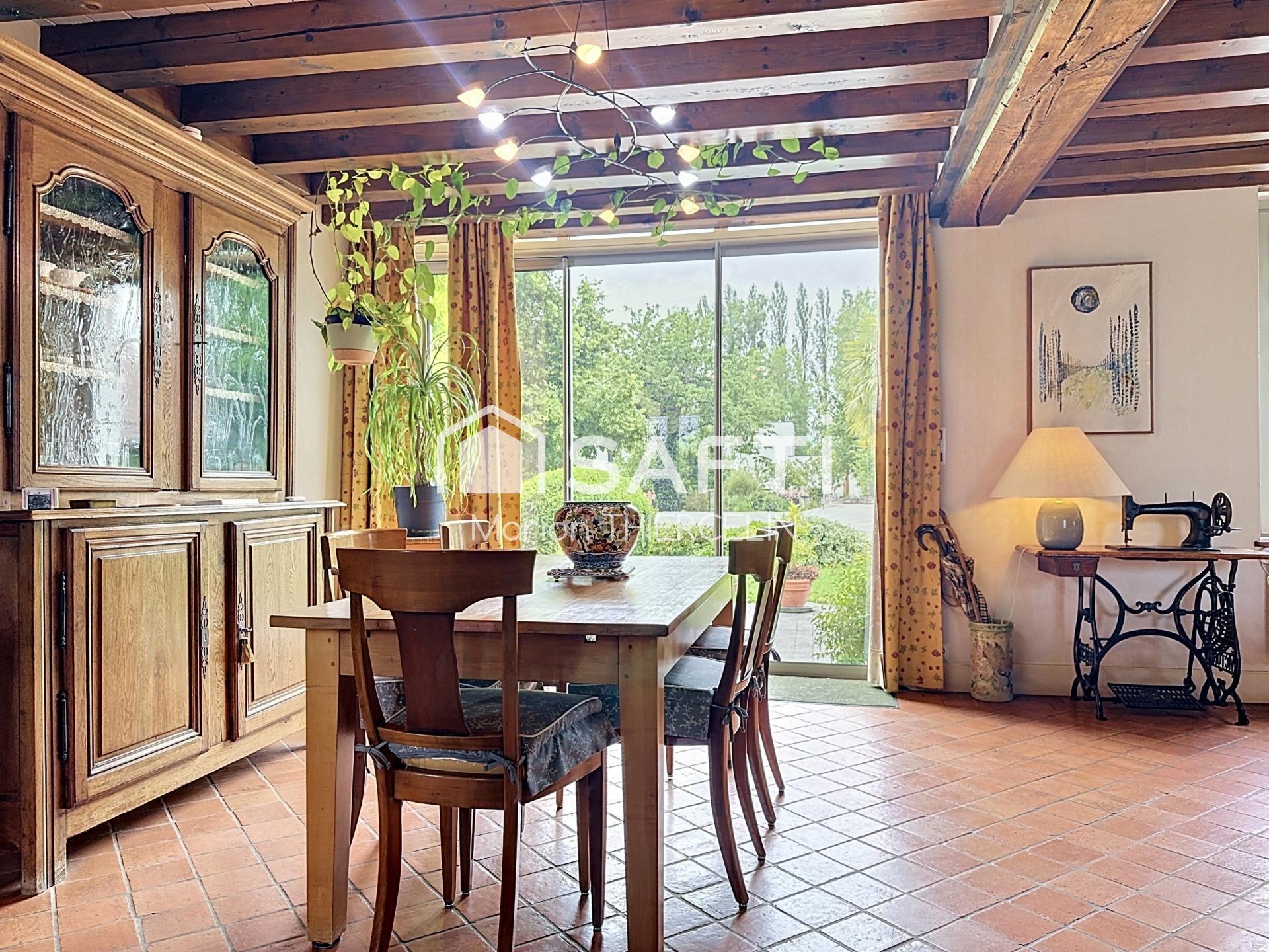 Photo SAFTI — Maison 6 pièces, 205 m² à Fay Aux Loges 4
