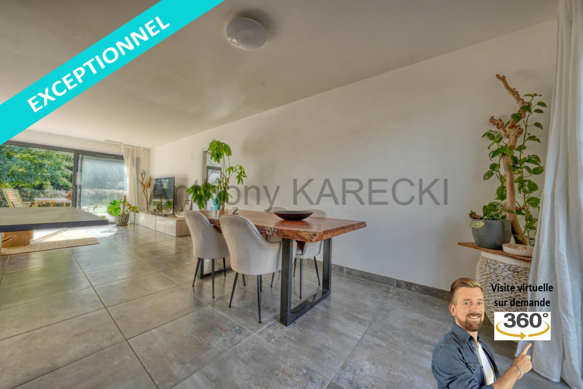 Photo 9 of the listing.