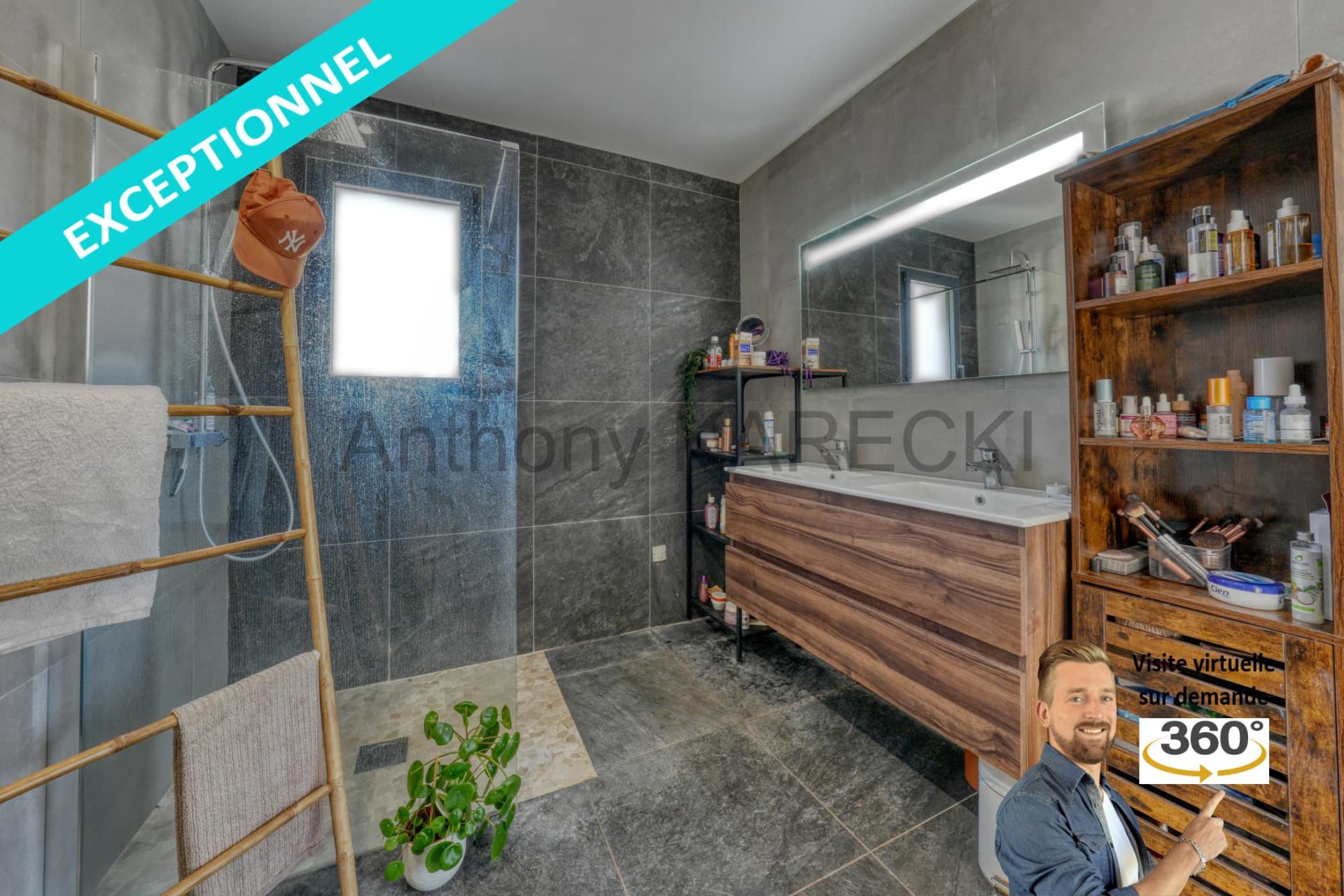 Photo 16 of the listing.