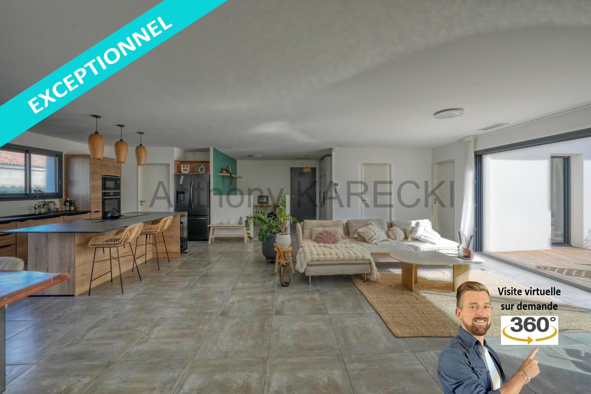 Photo 7 of the listing.