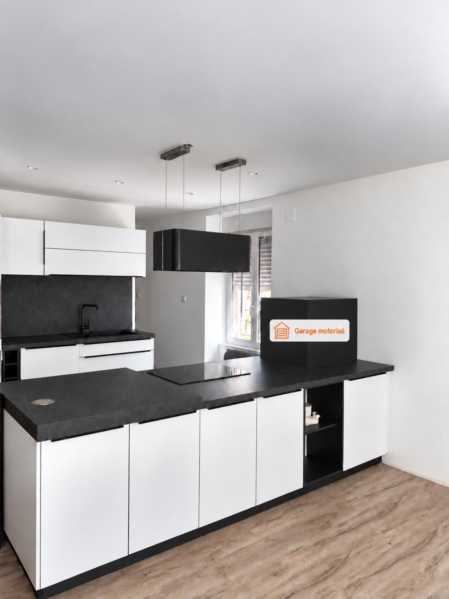 T3 de 85 m2 en duplex avec GARAGE indépendant motorisé. Rare à Gérardmer.