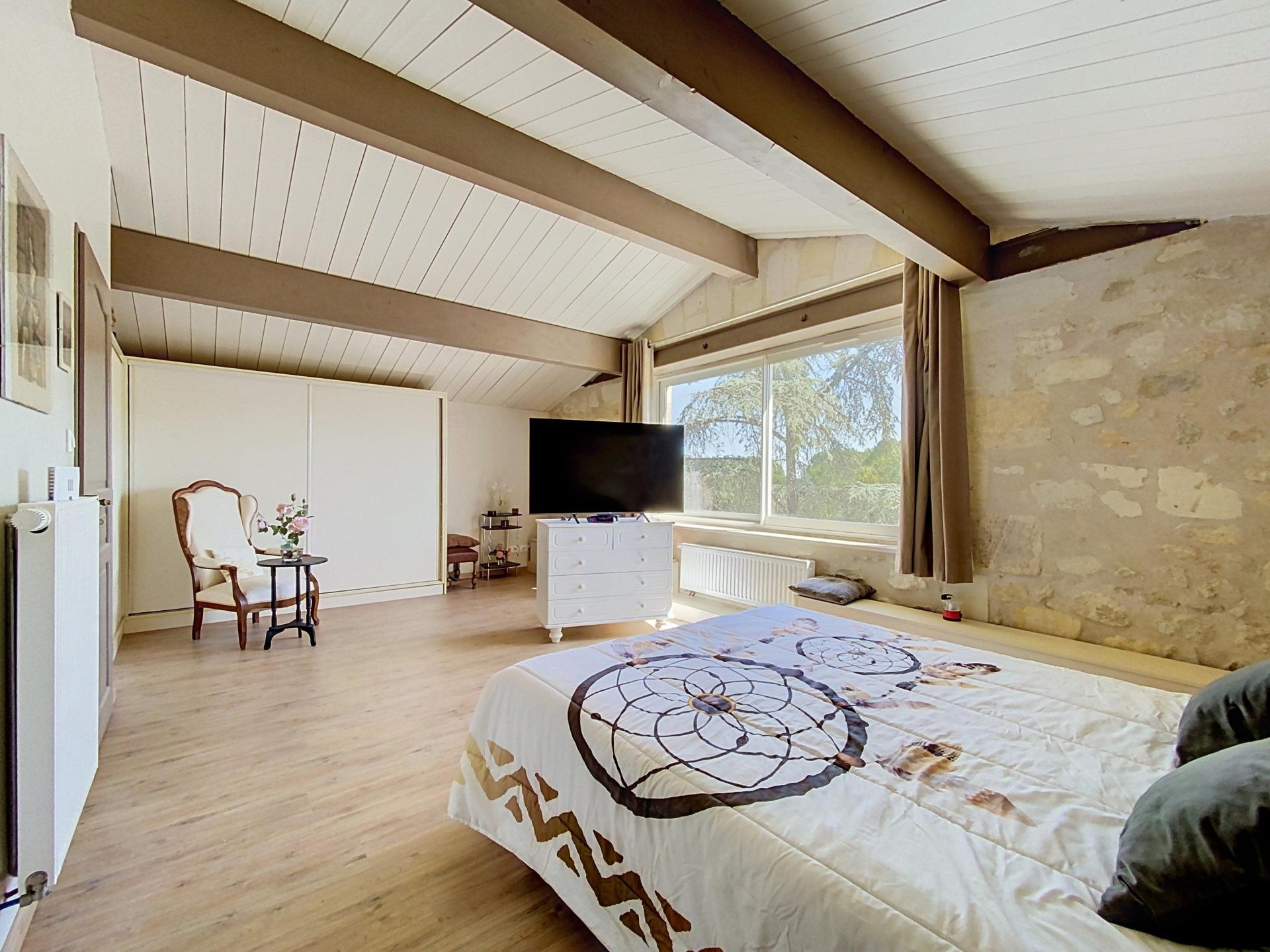 Photo 6 of the listing.