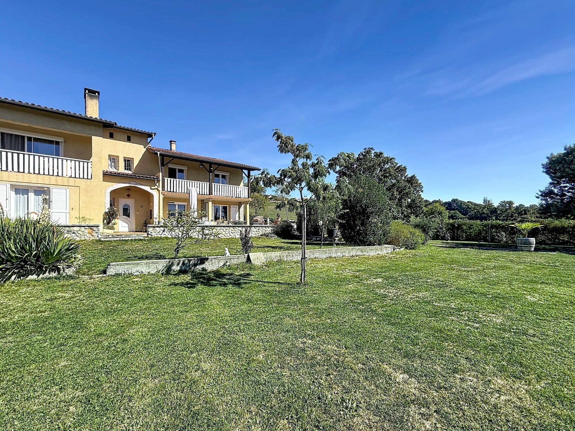 Photo SAFTI — Maison 8 pièces, 225 m² à Saint Gaudens