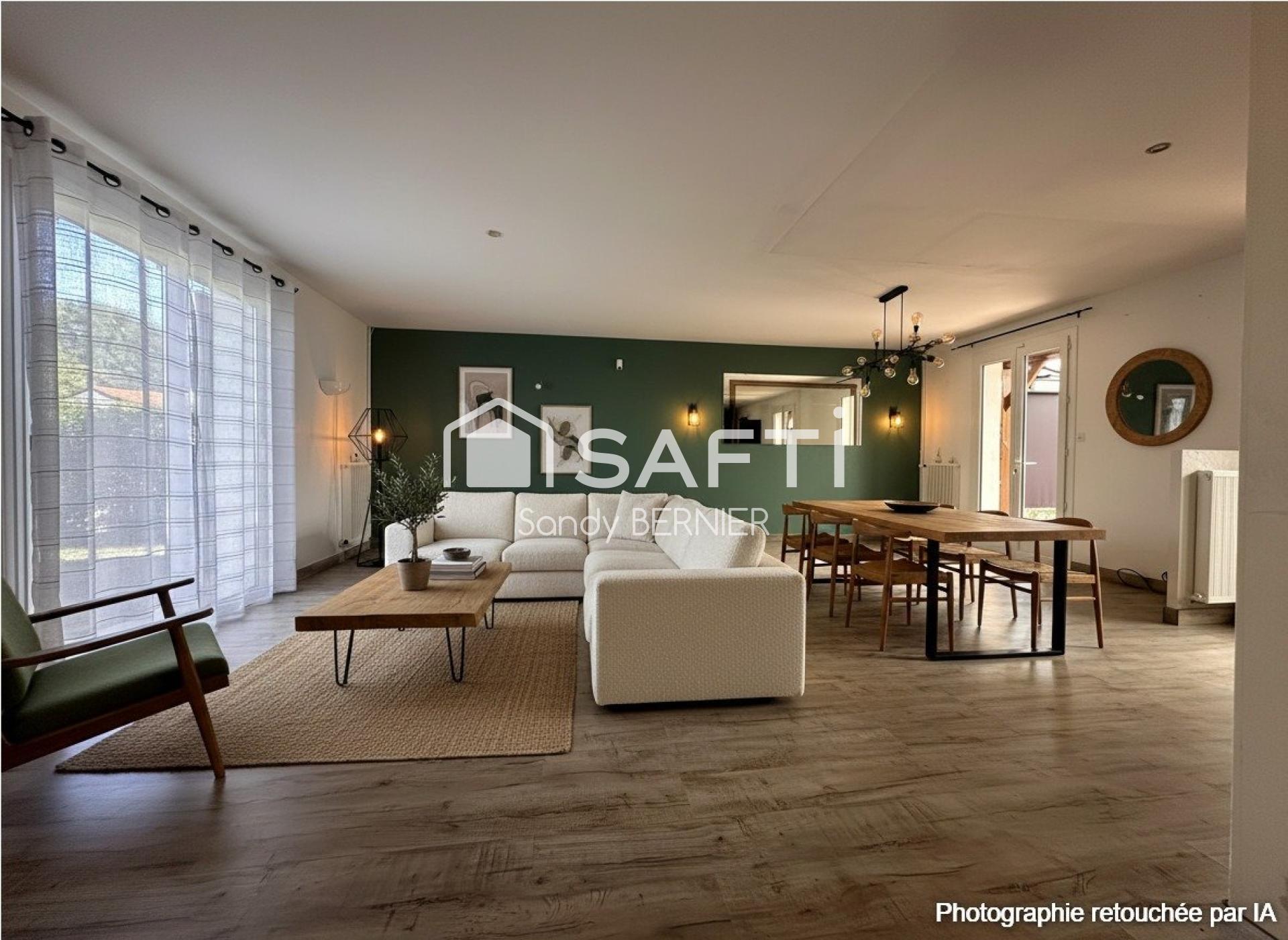 Photo SAFTI — Maison 5 pièces, 129 m² à Fontaine Le Comte 3