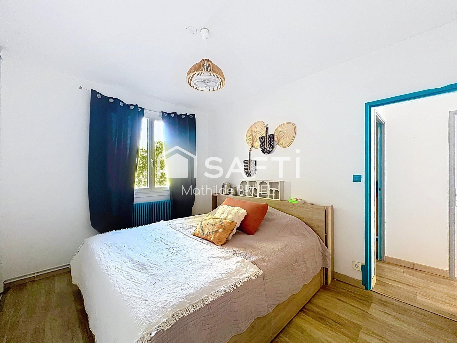 Photo SAFTI — Appartement 5 pièces, 94 m² à Bordeaux 3