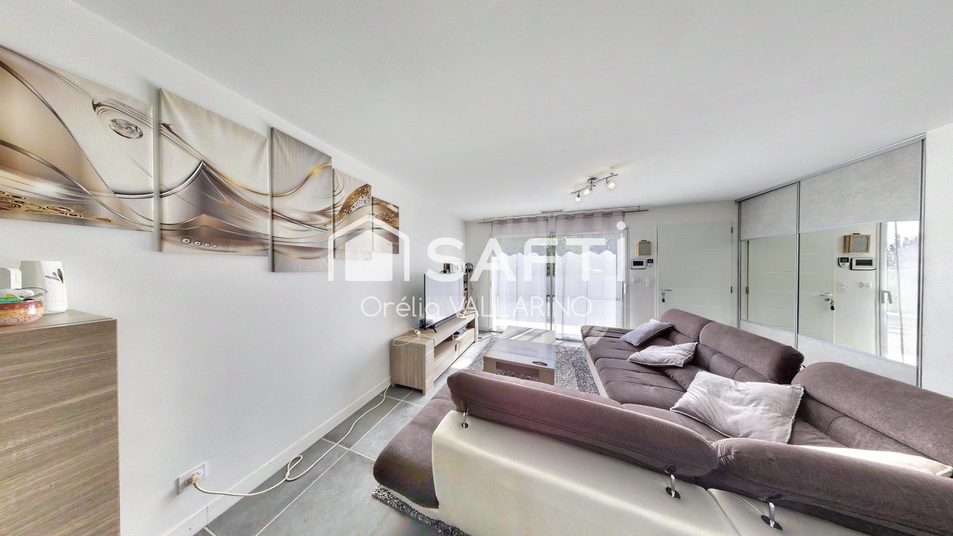 Photo SAFTI — Maison 5 pièces, 113 m² à Tauriac 3