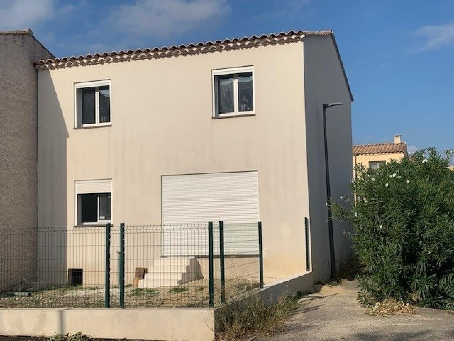 Photo SAFTI — Maison 4 pièces, 98 m² à Arles