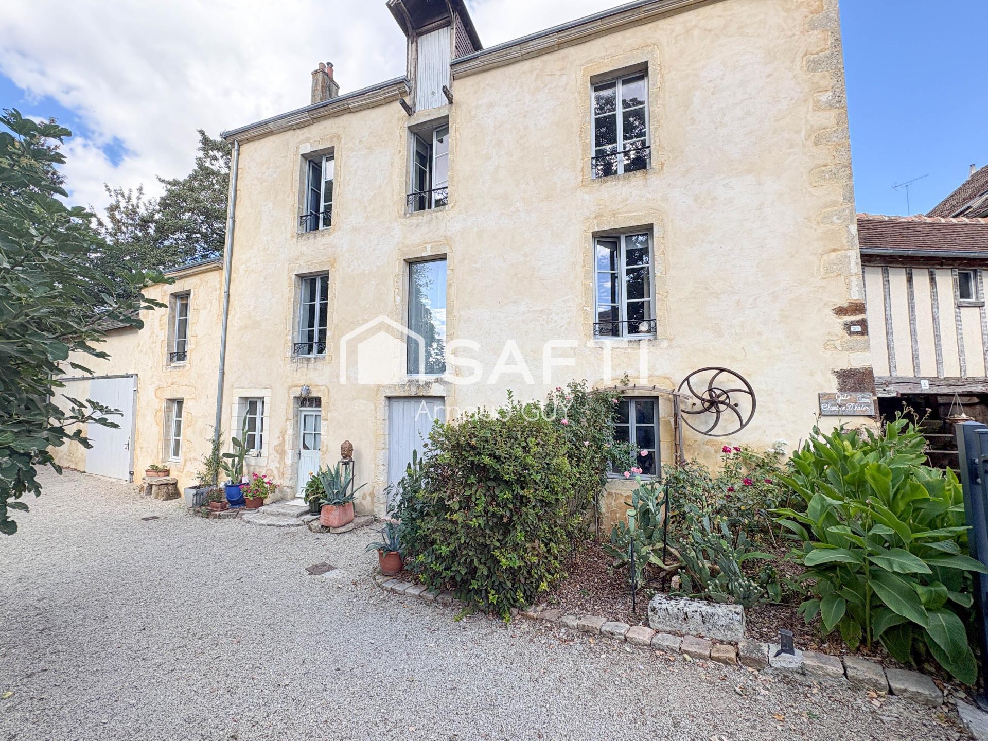 Photo SAFTI — Maison 13 pièces, 365 m² à Mamers