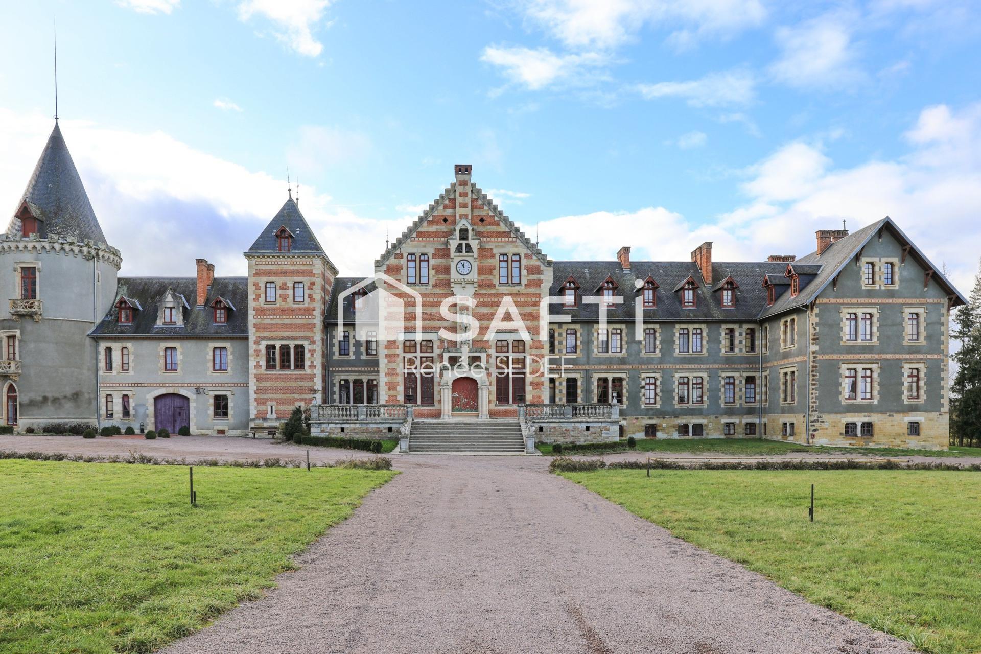 Maison 36 pièces 4000 m² · à Lurcy-Lévis · 4 000 m² · 4 350 000 €
