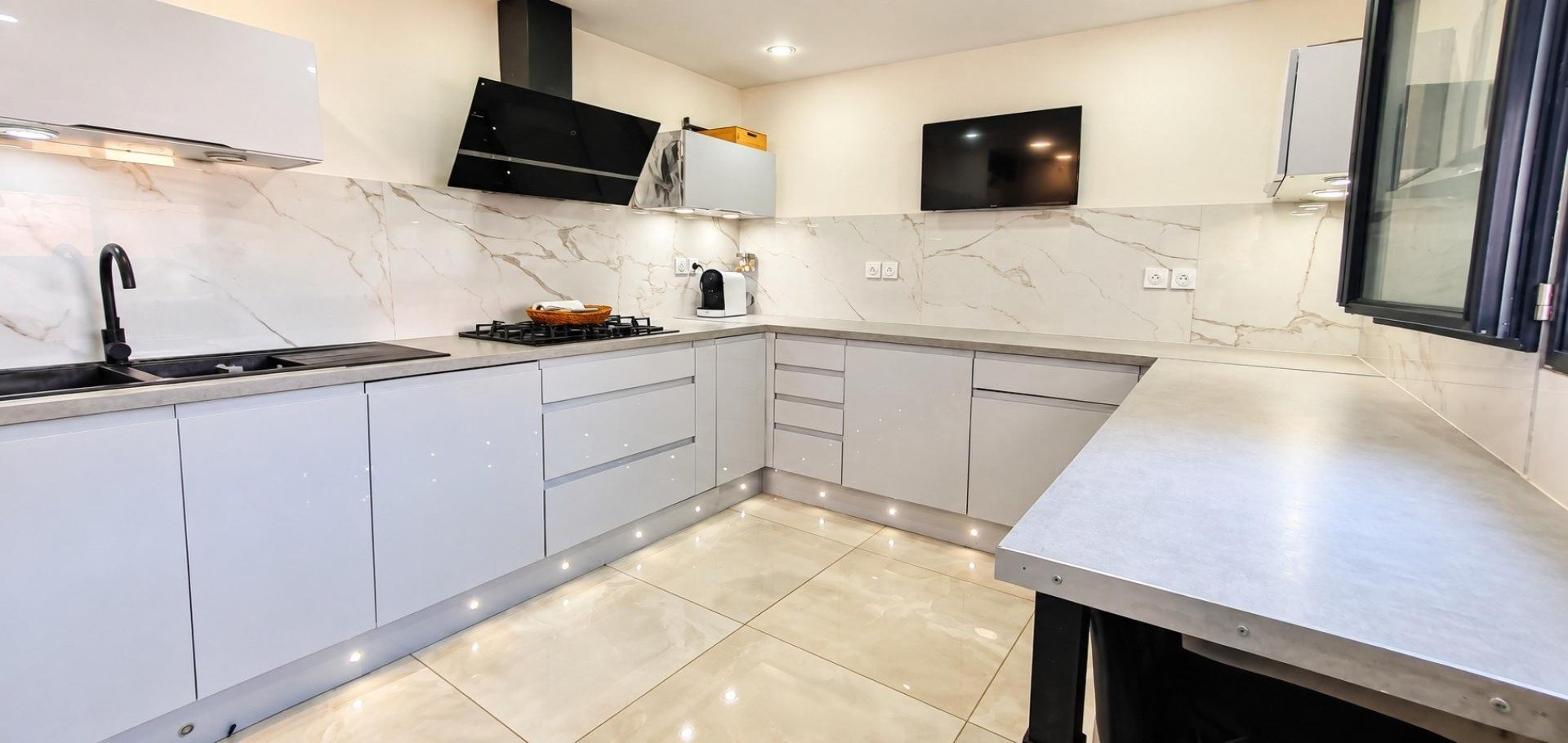 Photo SAFTI — Maison 5 pièces, 98 m² à Le Pontet 3