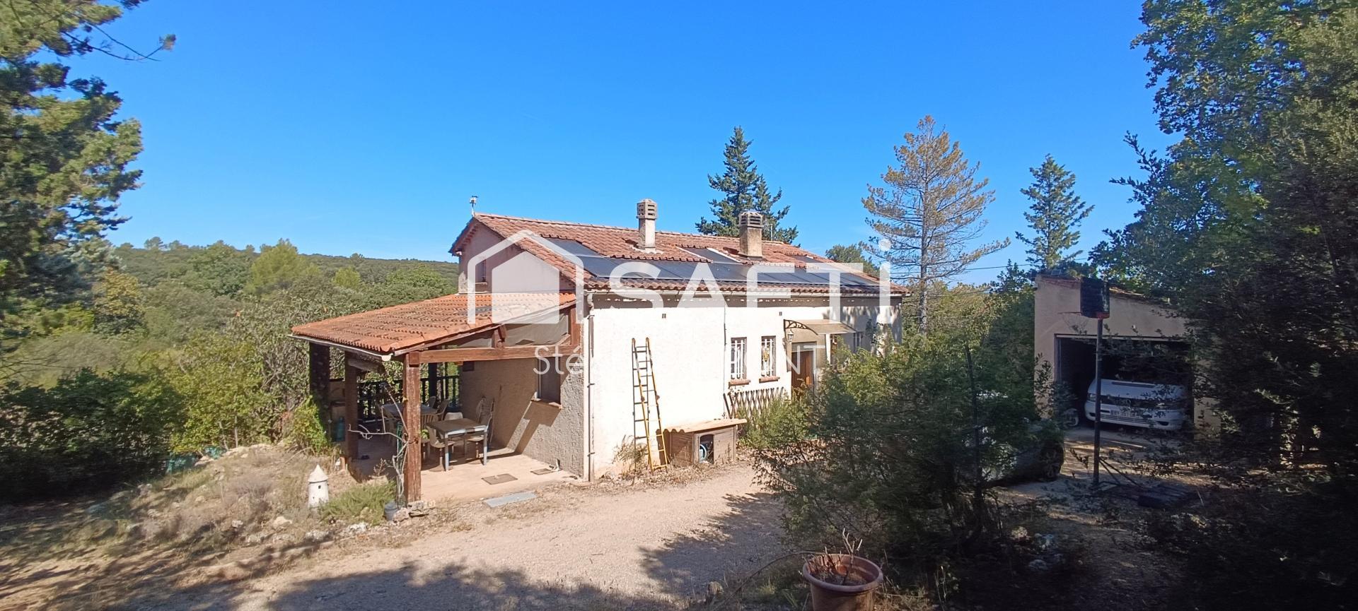 Maison 93 m² sur 3 750 m² de terrain