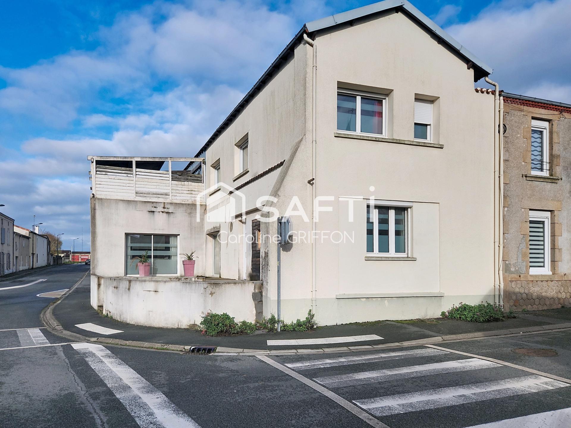 Maison 5 pièces 164 m² · à Sèvremoine · 164 m² · 122 000 €