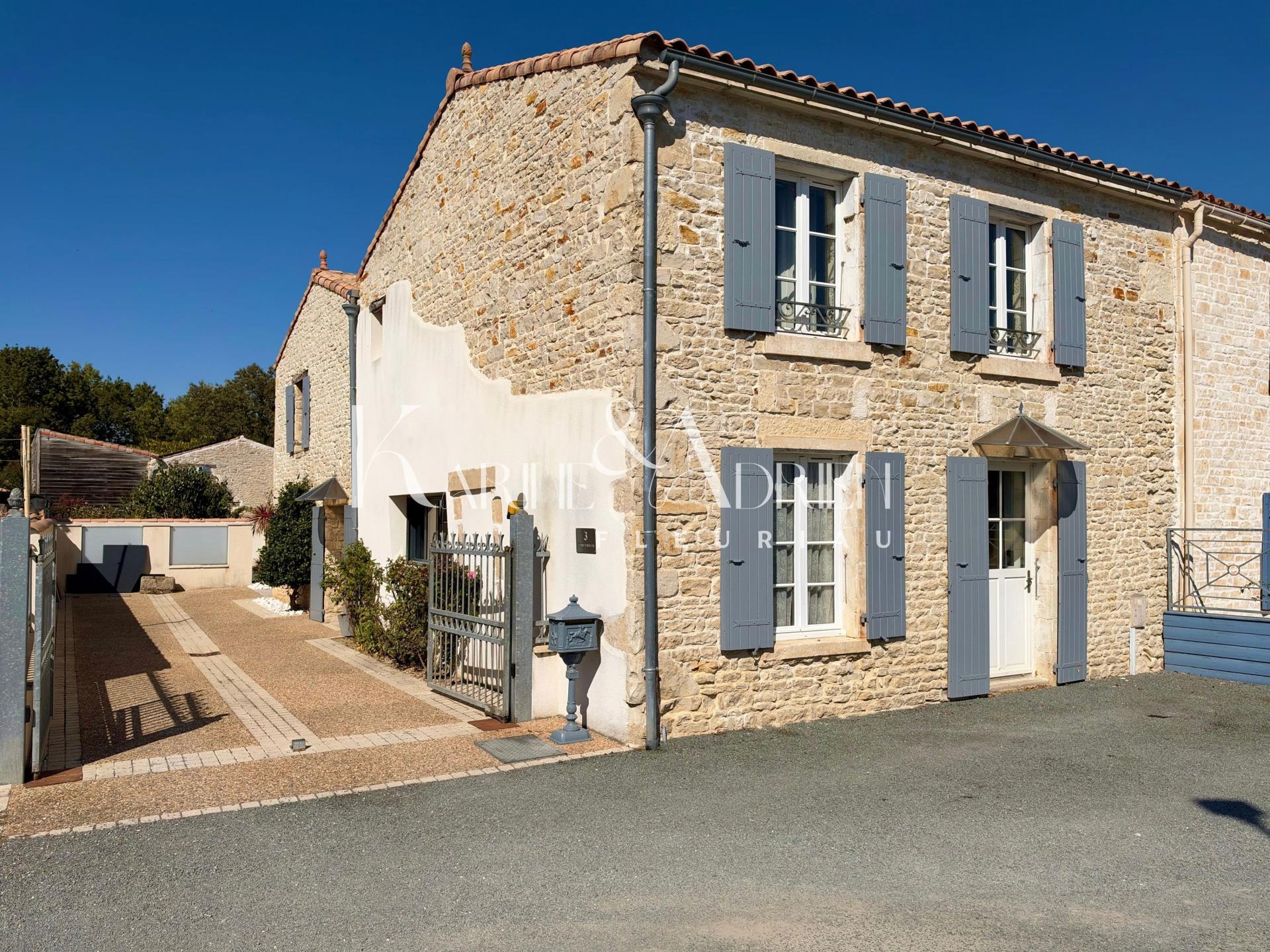 Maison 6 pièces 170 m² · à Saint-Sauveur-d'Aunis · 170 m² · 428 000 €